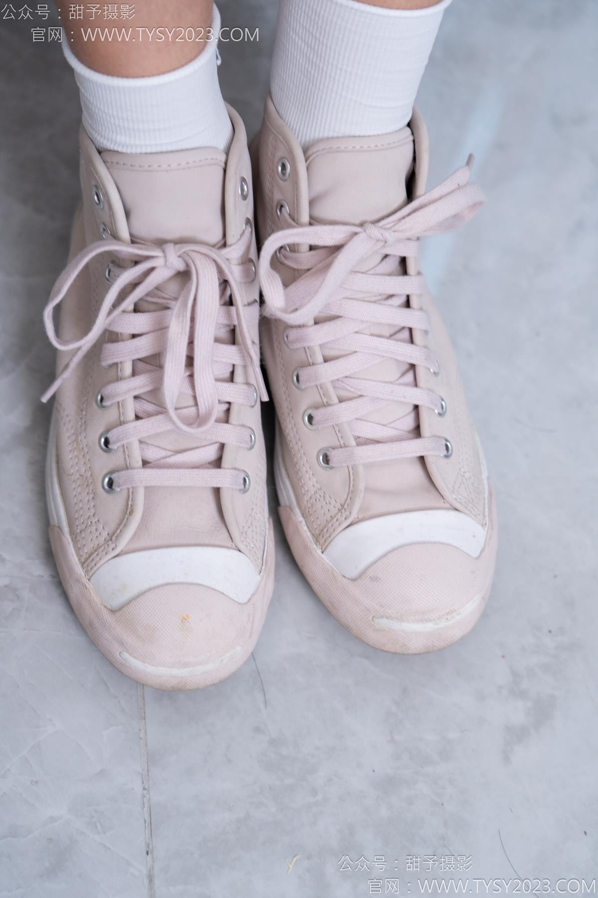 图片[18]-甜予摄影 NO.186 娃娃-帆布鞋、白棉袜、裸足[97P] – 速更版-美库
