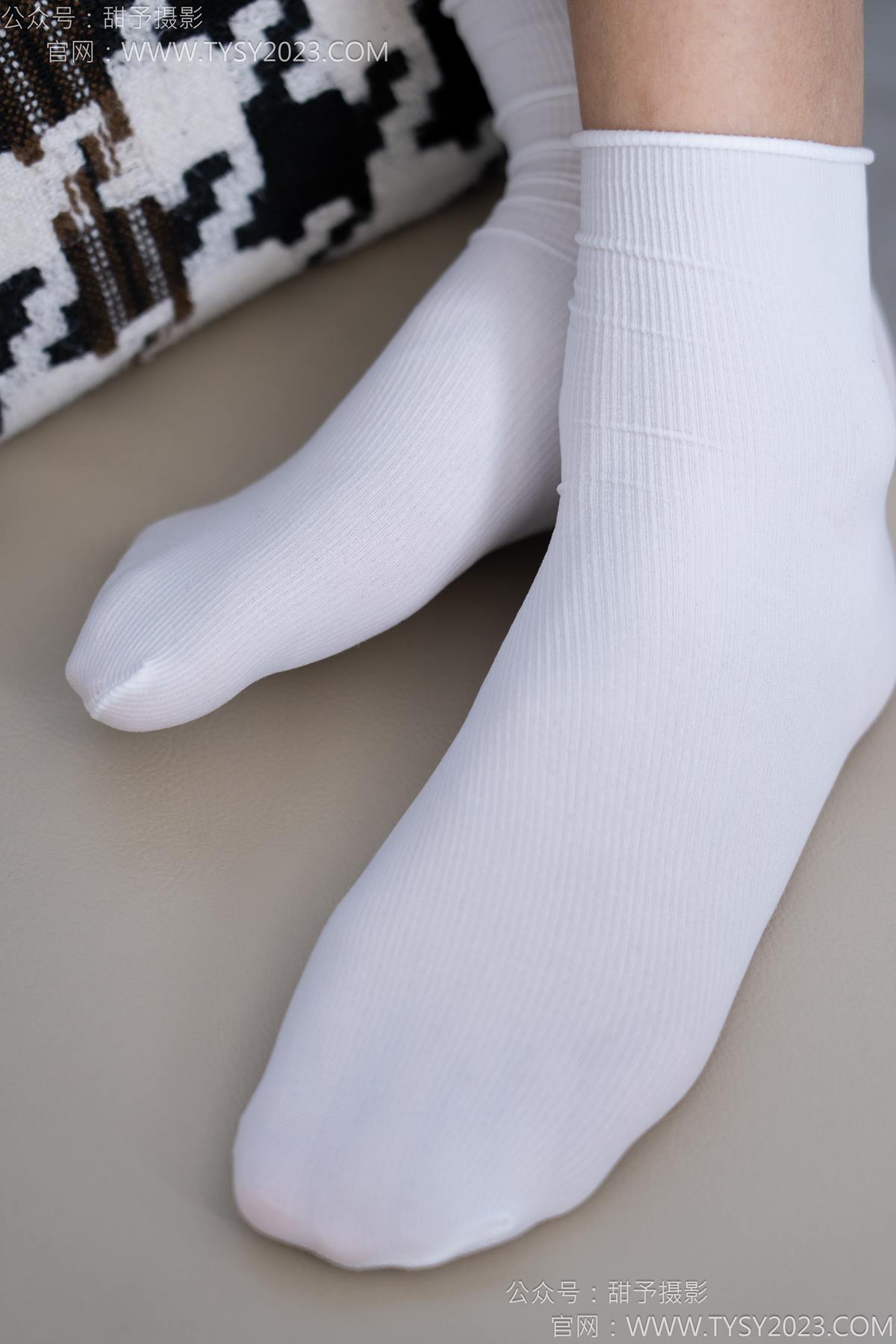 图片[22]-甜予摄影 NO.186 娃娃-帆布鞋、白棉袜、裸足[97P] – 速更版-美库