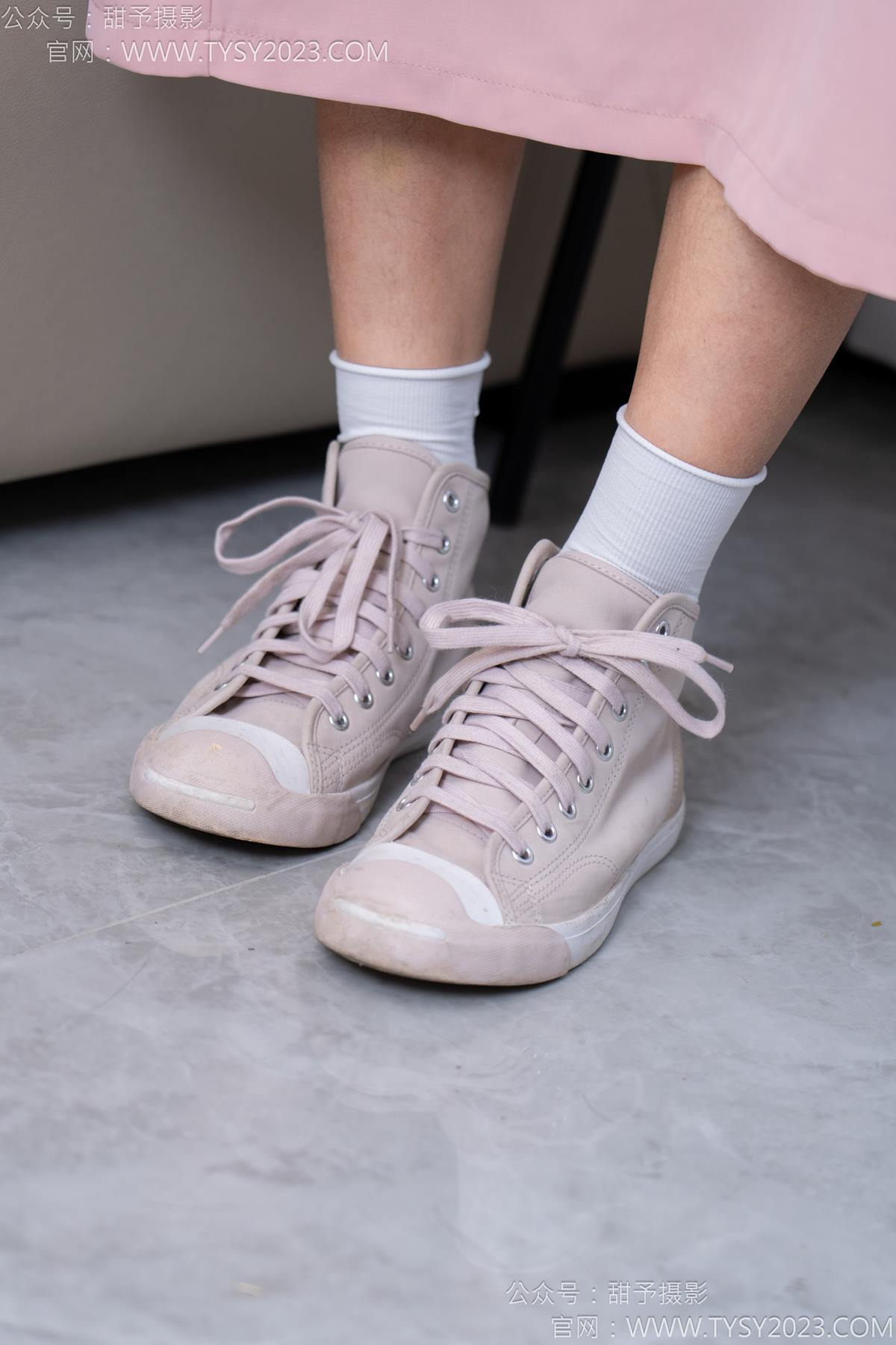 图片[23]-甜予摄影 NO.186 娃娃-帆布鞋、白棉袜、裸足[97P] – 速更版-美库