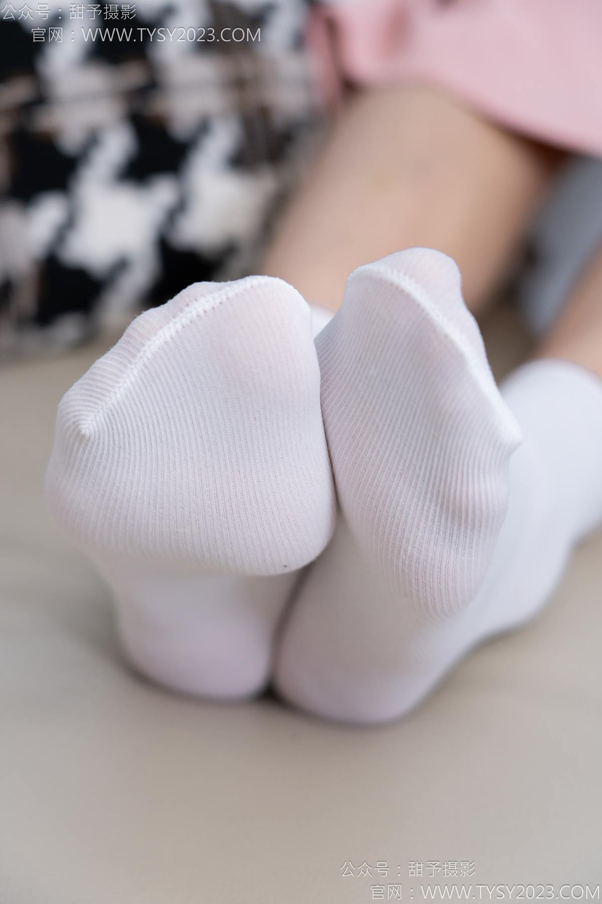 图片[39]-甜予摄影 NO.186 娃娃-帆布鞋、白棉袜、裸足[97P] – 速更版-美库