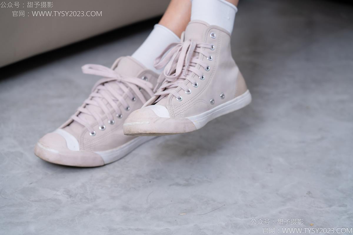 图片[83]-甜予摄影 NO.186 娃娃-帆布鞋、白棉袜、裸足[97P] – 速更版-美库