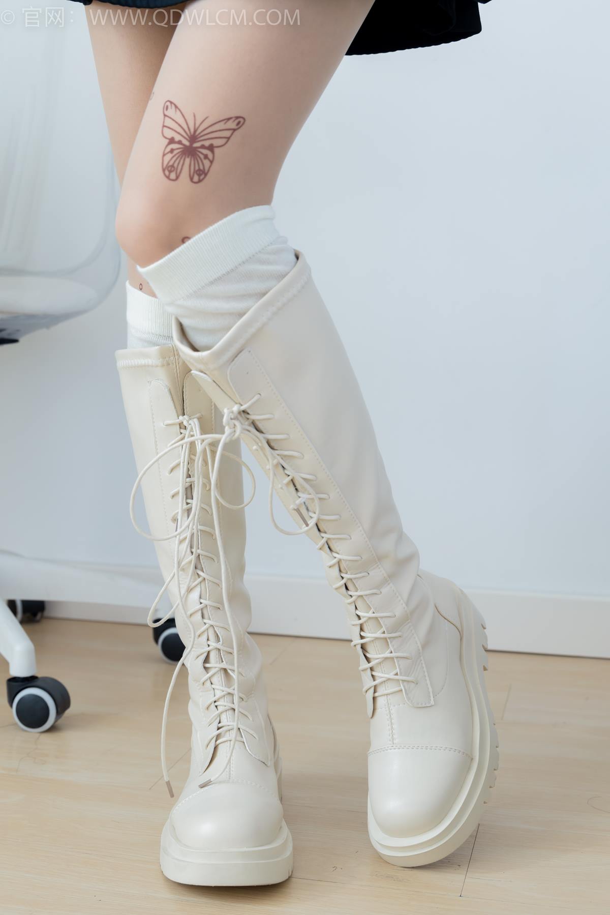 图片[41]-物恋传媒 NO.2369 嘉木-长靴、长筒小腿白棉袜、蝴蝶薄肉丝[156P] – 速更版-美库