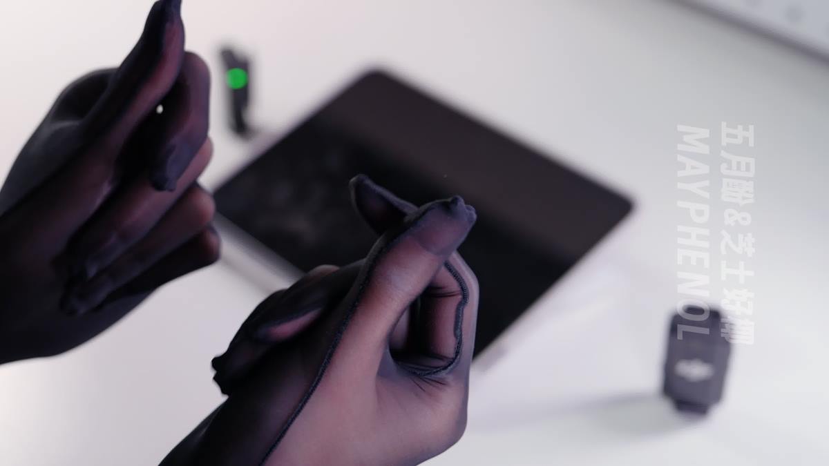 图片[17]-芝士好椰 – 浅试一下黑色手丝[21P] – 速更版-美库