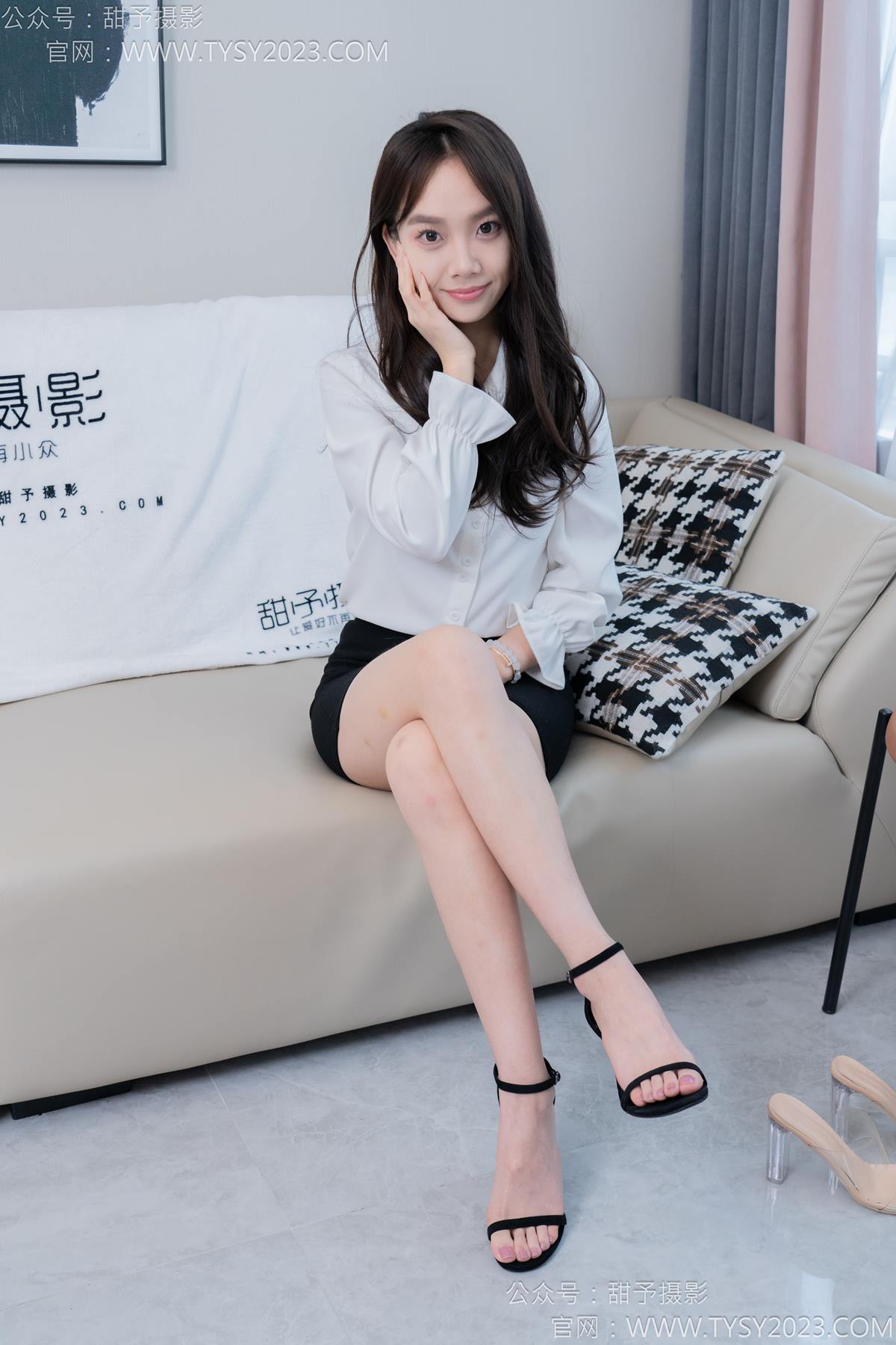 图片[26]-甜予摄影 NO.188 贝壳-透明高跟、高跟鞋、薄肉丝、薄黑丝、裸足[108P] – 速更版-美库