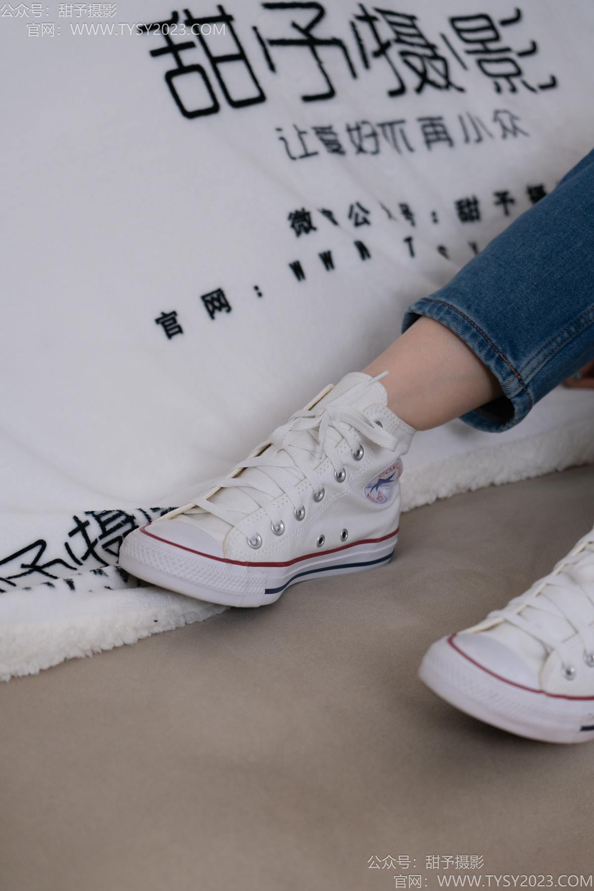 图片[34]-甜予摄影 NO.189 璇璇-帆布鞋、裸足、抖腿剧情[90P] – 速更版-美库