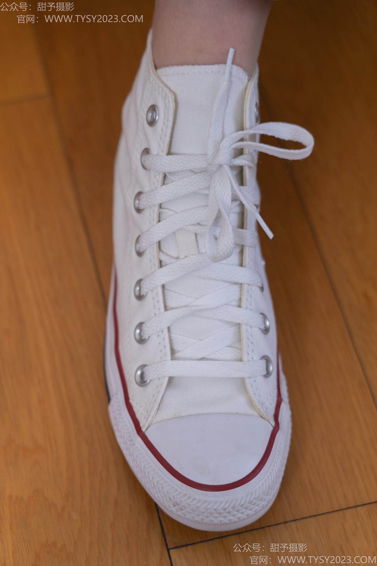 图片[39]-甜予摄影 NO.189 璇璇-帆布鞋、裸足、抖腿剧情[90P] – 速更版-美库