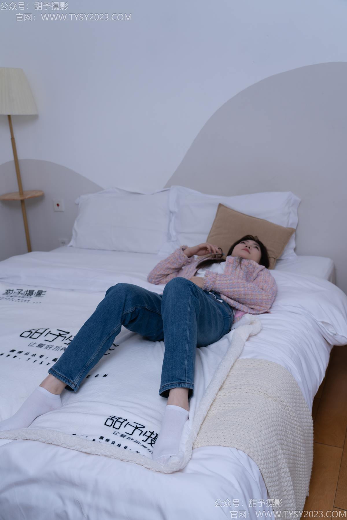 图片[41]-甜予摄影 NO.189 璇璇-帆布鞋、裸足、抖腿剧情[90P] – 速更版-美库