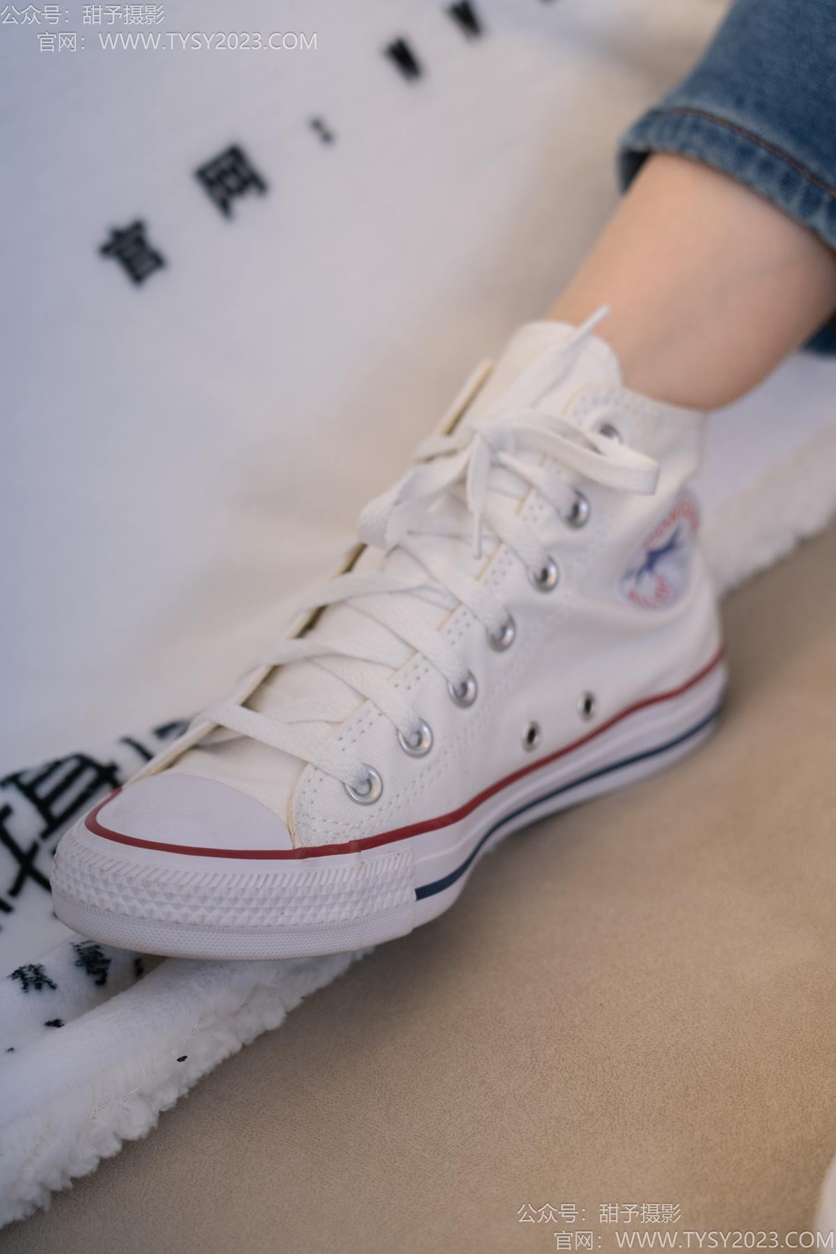 图片[43]-甜予摄影 NO.189 璇璇-帆布鞋、裸足、抖腿剧情[90P] – 速更版-美库