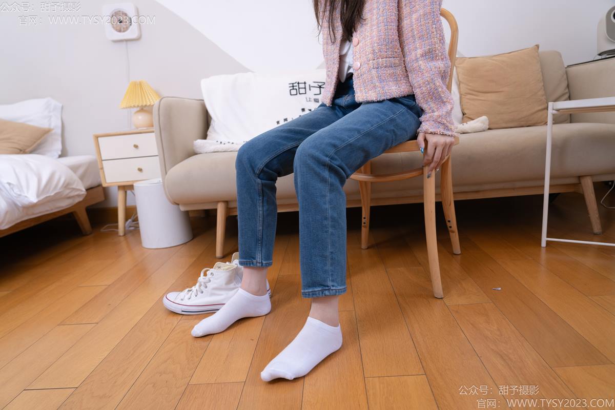 图片[58]-甜予摄影 NO.189 璇璇-帆布鞋、裸足、抖腿剧情[90P] – 速更版-美库