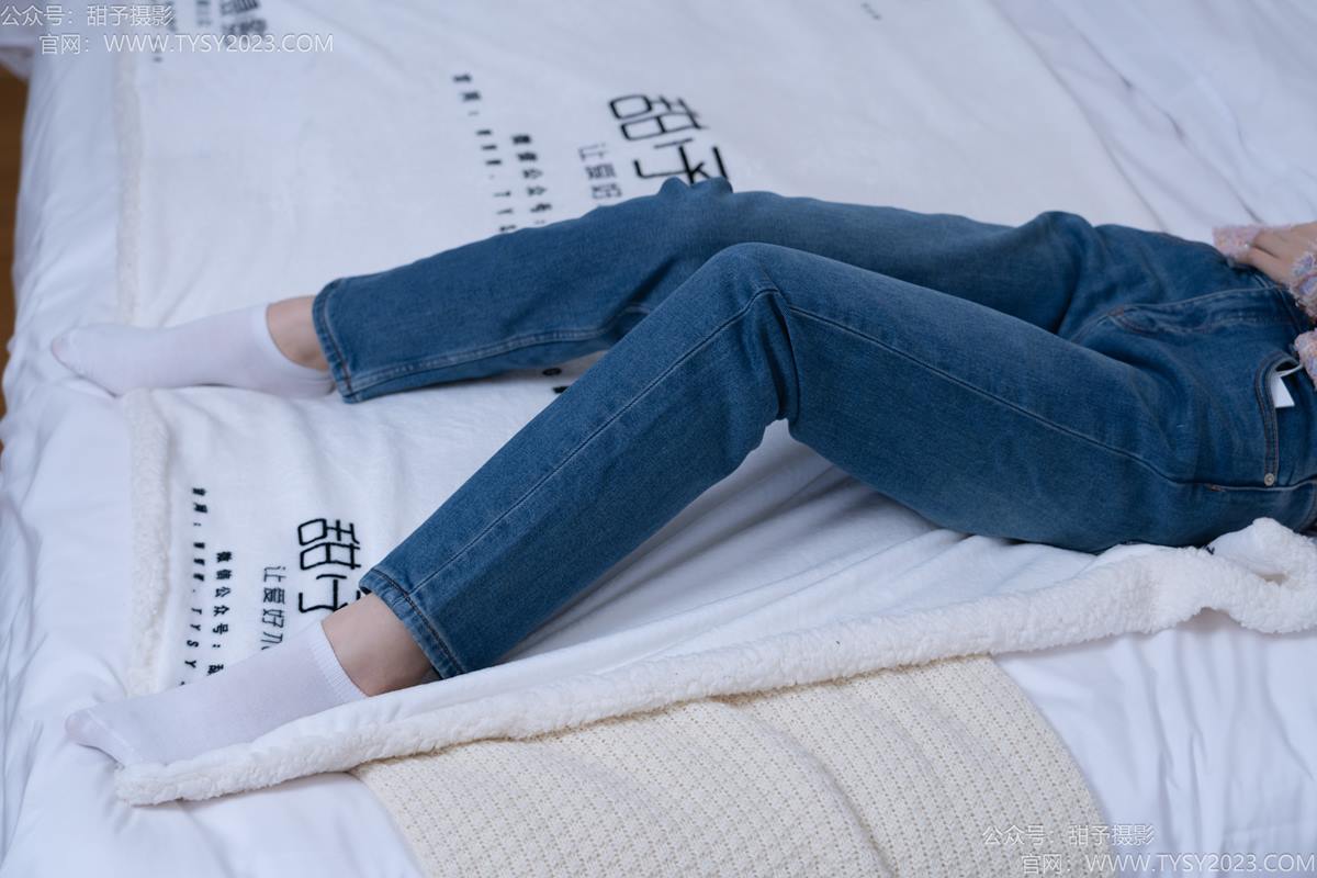 图片[65]-甜予摄影 NO.189 璇璇-帆布鞋、裸足、抖腿剧情[90P] – 速更版-美库