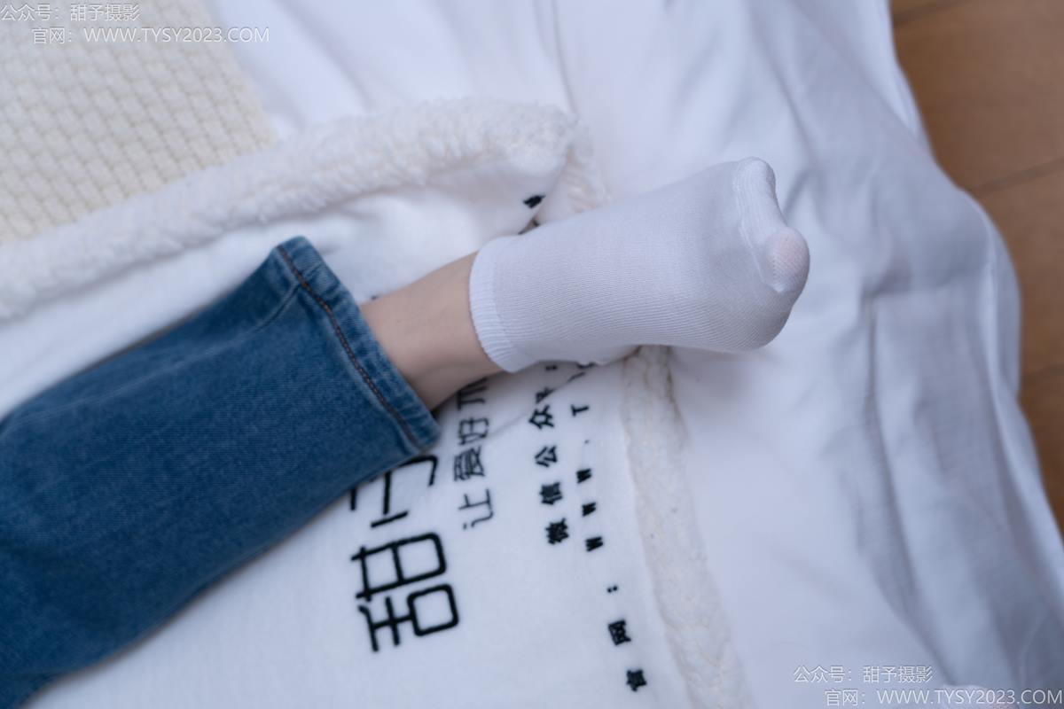 图片[81]-甜予摄影 NO.189 璇璇-帆布鞋、裸足、抖腿剧情[90P] – 速更版-美库