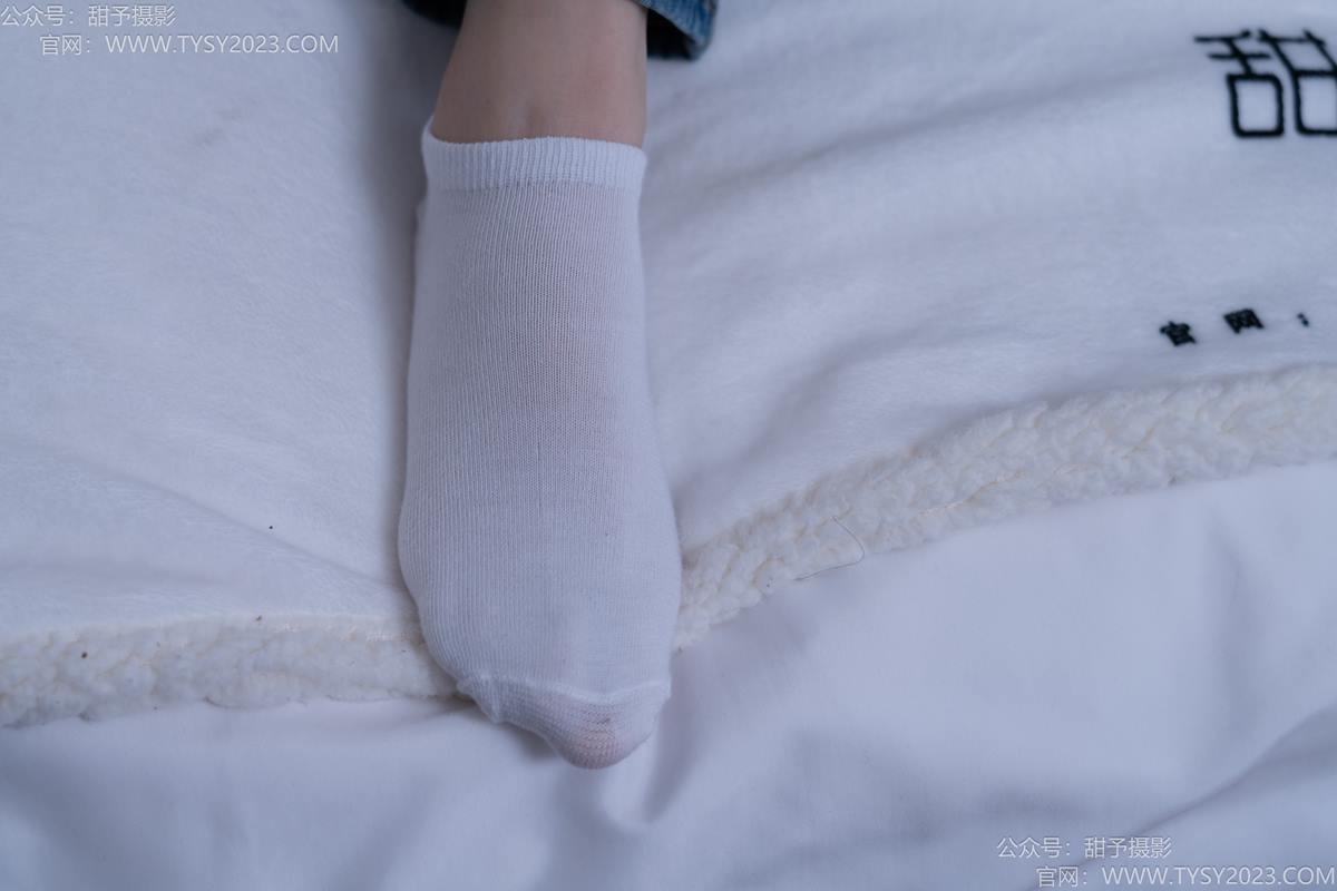 图片[83]-甜予摄影 NO.189 璇璇-帆布鞋、裸足、抖腿剧情[90P] – 速更版-美库