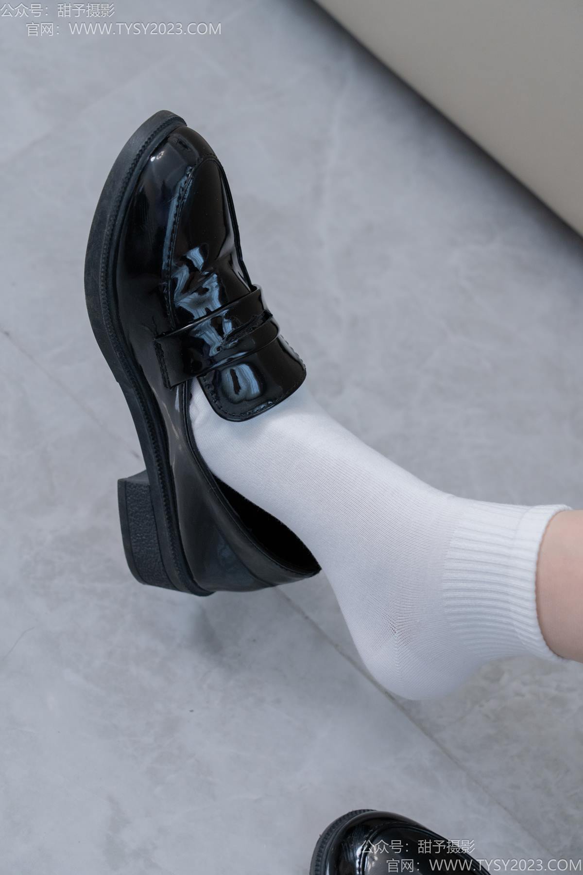 图片[18]-甜予摄影 NO.191 贝壳-皮鞋、白棉袜、薄肉丝[111P] – 速更版-美库