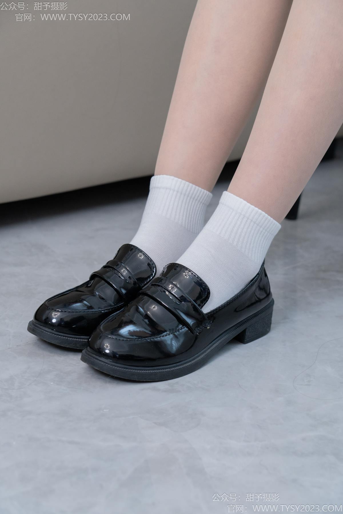 图片[19]-甜予摄影 NO.191 贝壳-皮鞋、白棉袜、薄肉丝[111P] – 速更版-美库