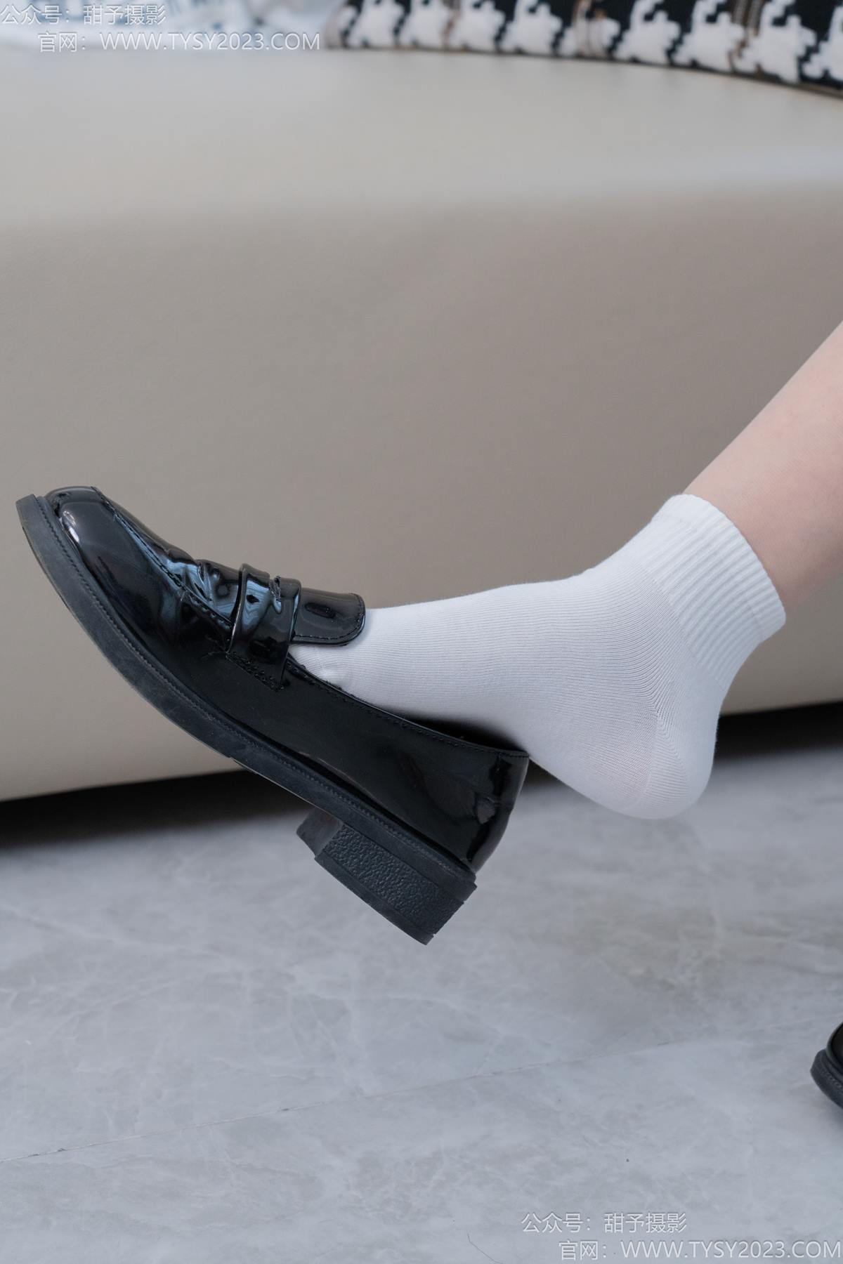 图片[37]-甜予摄影 NO.191 贝壳-皮鞋、白棉袜、薄肉丝[111P] – 速更版-美库