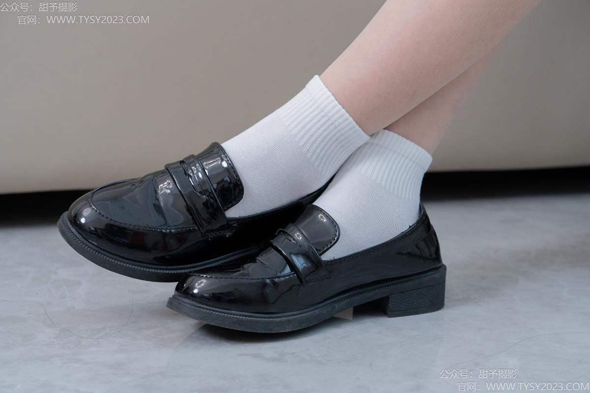 图片[79]-甜予摄影 NO.191 贝壳-皮鞋、白棉袜、薄肉丝[111P] – 速更版-美库