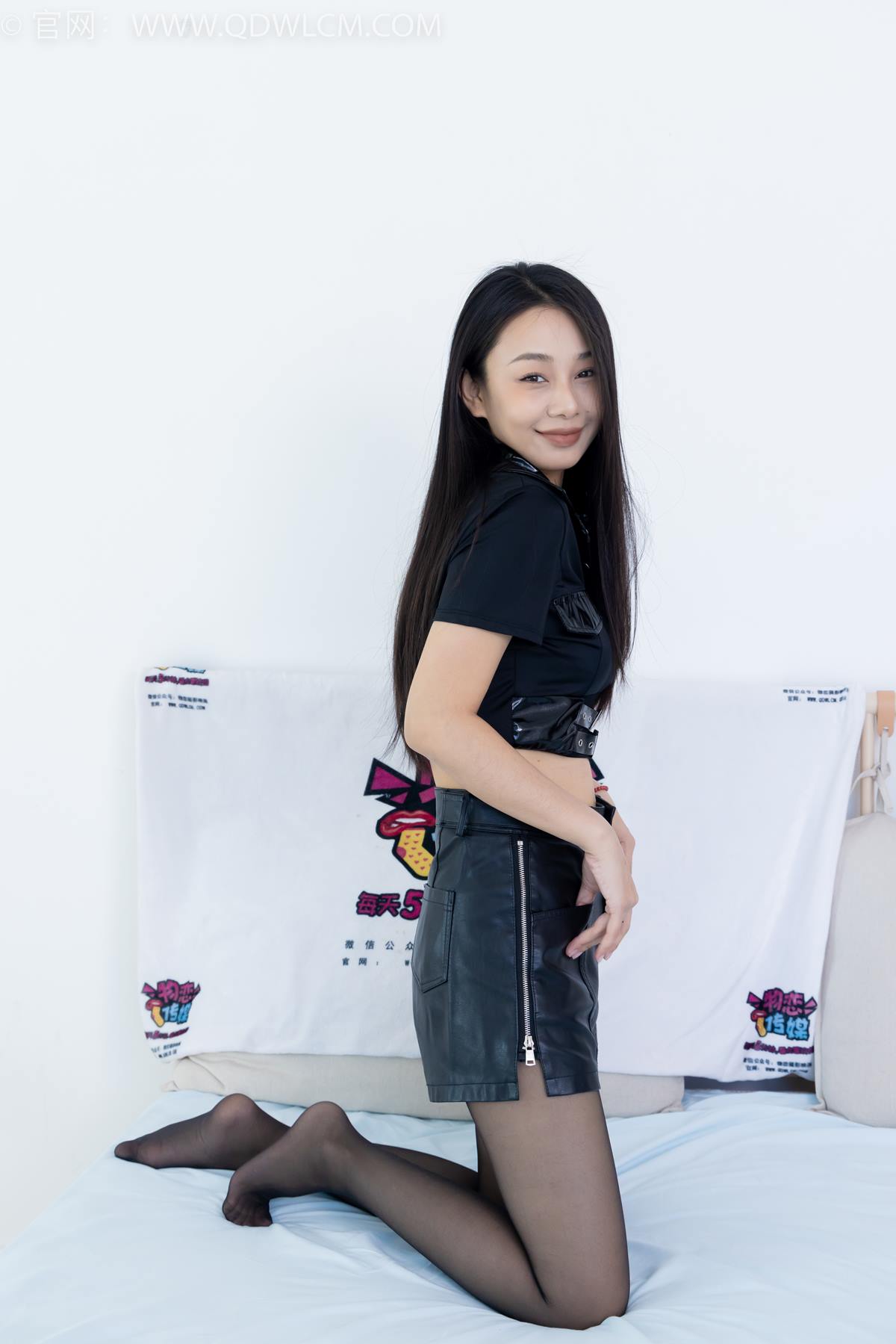 图片[29]-物恋传媒 NO.2374 岚岚-高跟凉鞋、薄黑丝脚尖透明款、肚子疼揉肚子剧情[106P] – 速更版-美库