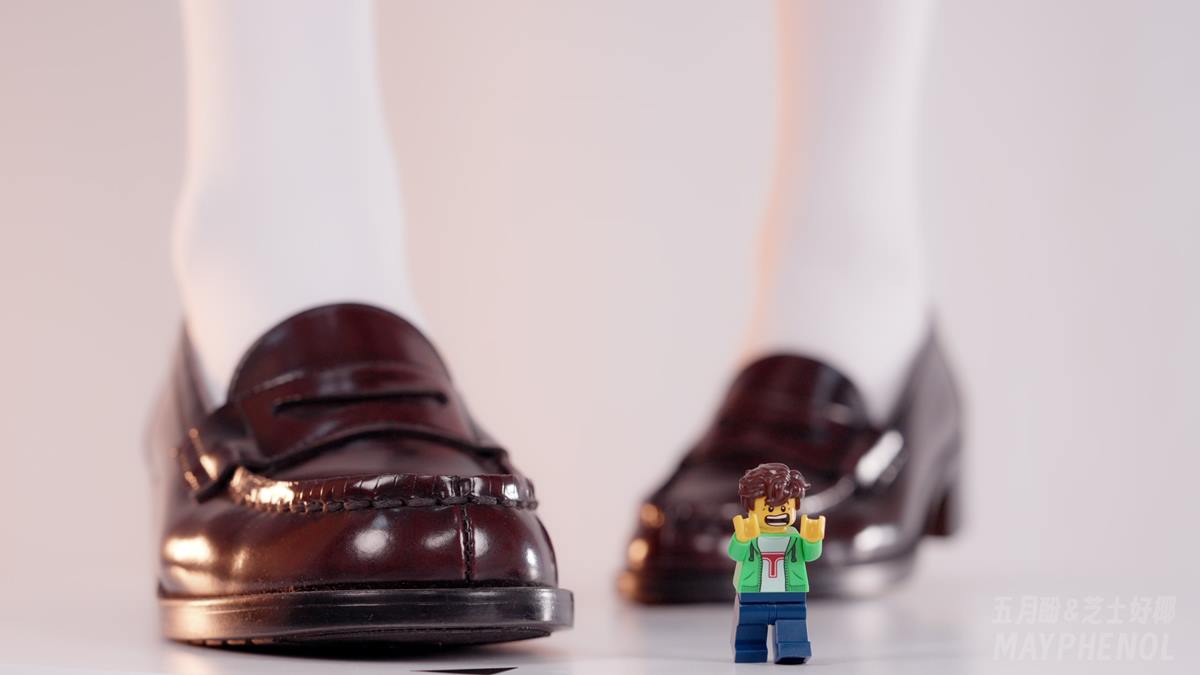 图片[12]-芝士好椰 NO.064 – 一次看够五双巨大鞋底材质[14P] – 速更版-美库