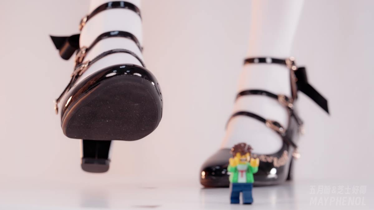 图片[14]-芝士好椰 NO.064 – 一次看够五双巨大鞋底材质[14P] – 速更版-美库