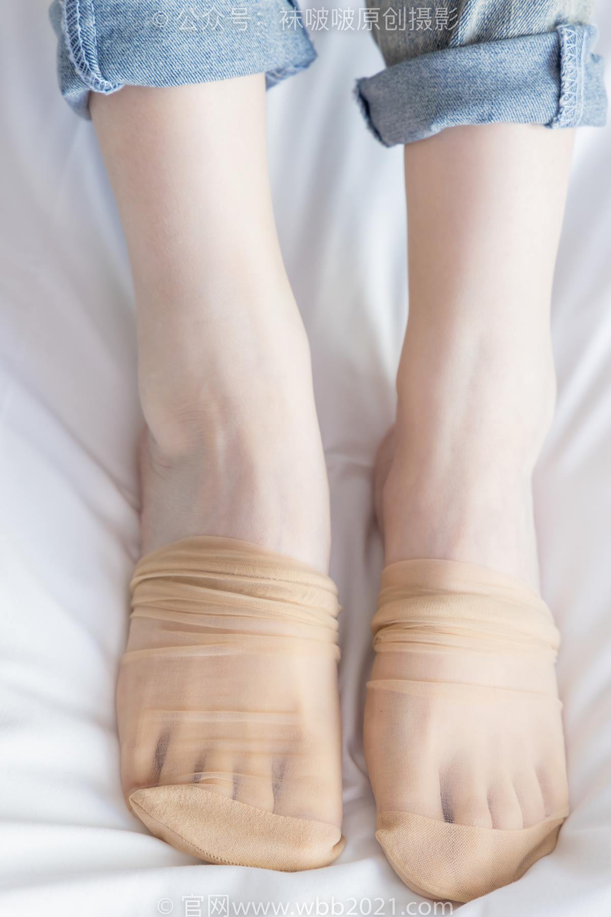 图片[19]-[BoBoSocks袜啵啵]NO.559 甜甜圈-高跟鞋、短肉丝、垫脚半蹲半脱袜子剧情[106P] – 速更版-美库