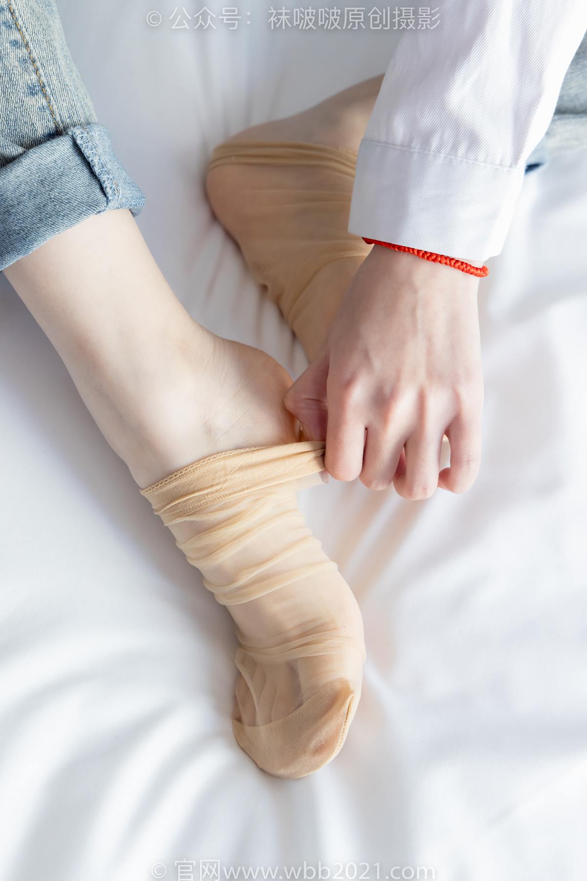 图片[21]-[BoBoSocks袜啵啵]NO.559 甜甜圈-高跟鞋、短肉丝、垫脚半蹲半脱袜子剧情[106P] – 速更版-美库