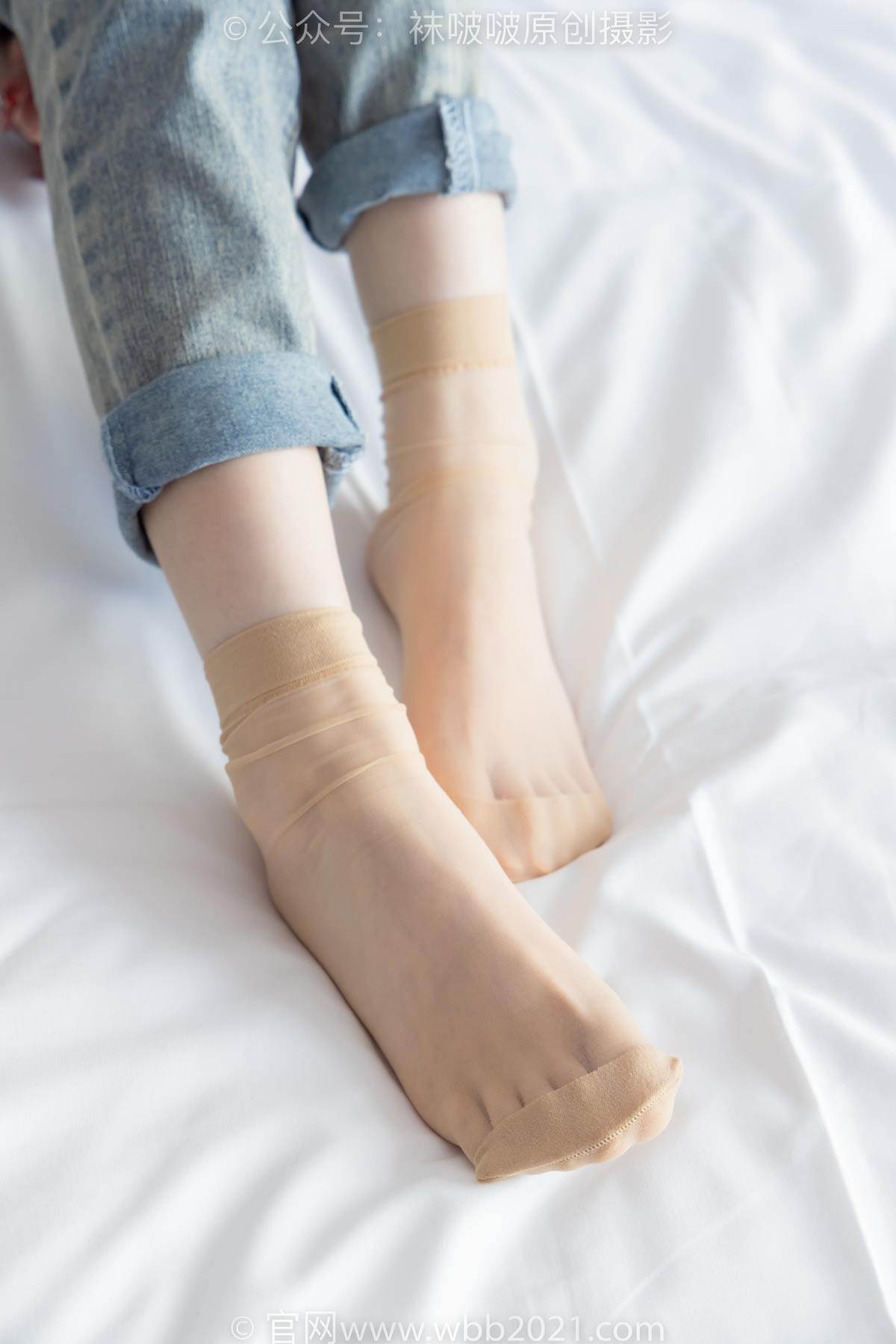 图片[53]-[BoBoSocks袜啵啵]NO.559 甜甜圈-高跟鞋、短肉丝、垫脚半蹲半脱袜子剧情[106P] – 速更版-美库