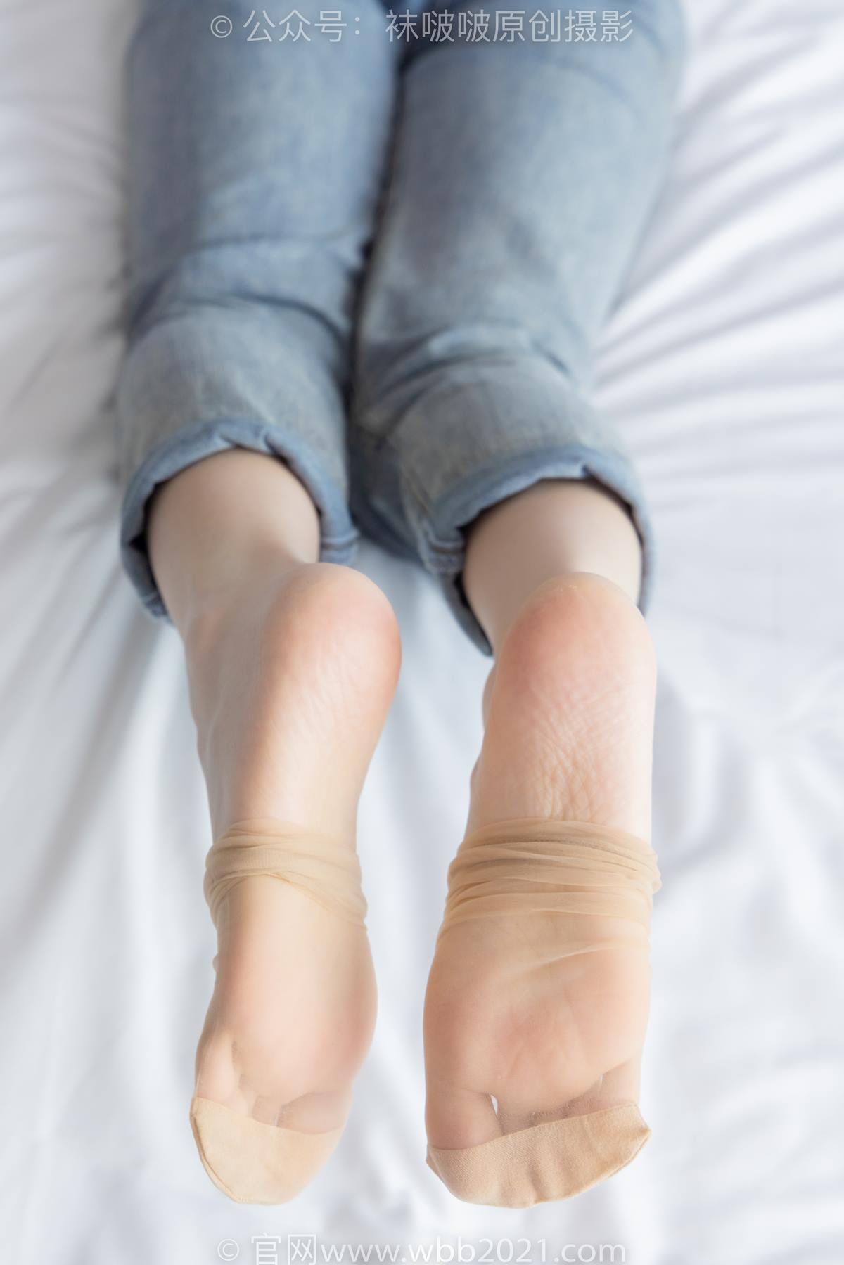 图片[59]-[BoBoSocks袜啵啵]NO.559 甜甜圈-高跟鞋、短肉丝、垫脚半蹲半脱袜子剧情[106P] – 速更版-美库