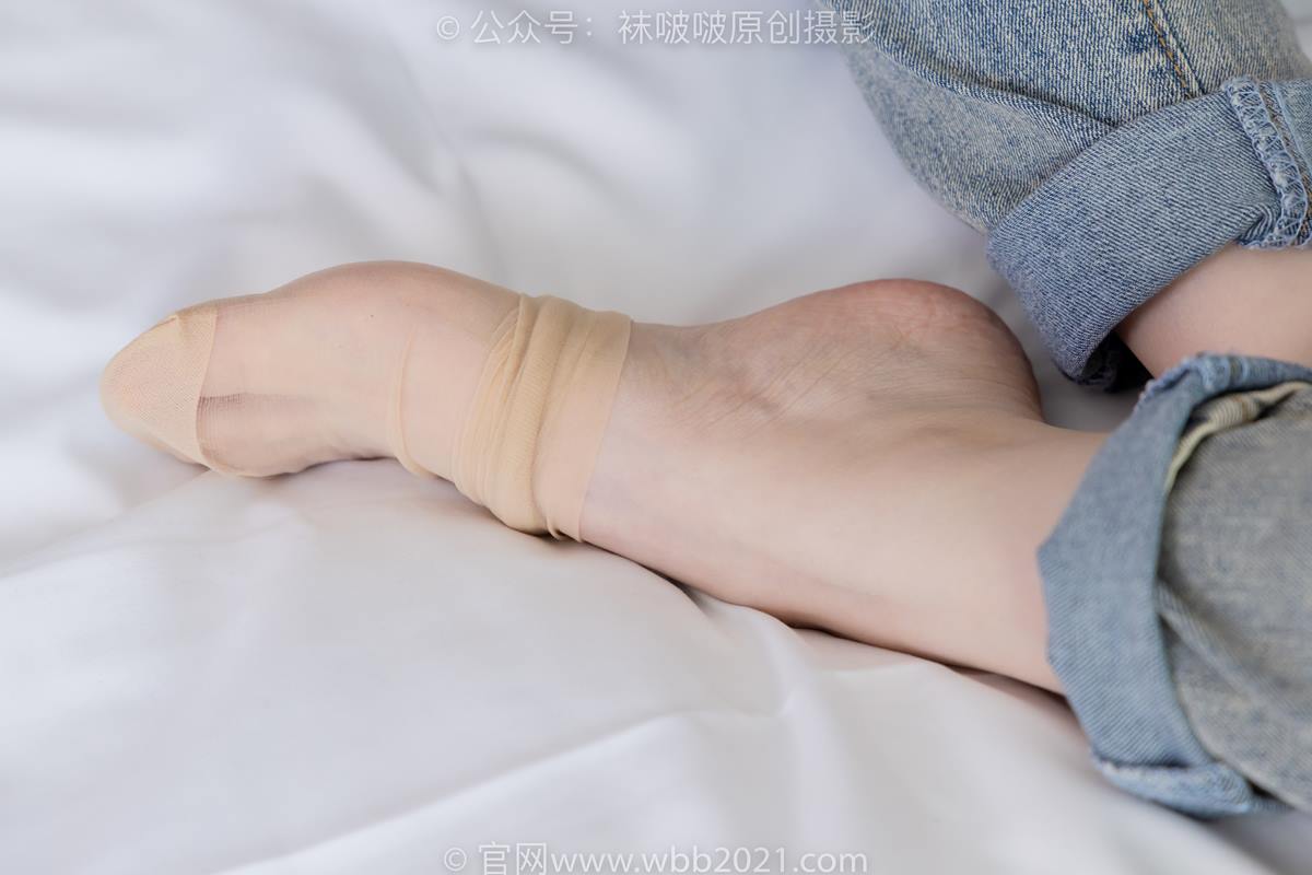 图片[84]-[BoBoSocks袜啵啵]NO.559 甜甜圈-高跟鞋、短肉丝、垫脚半蹲半脱袜子剧情[106P] – 速更版-美库