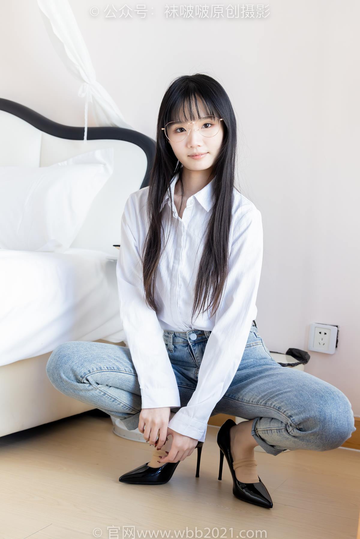 图片[101]-[BoBoSocks袜啵啵]NO.559 甜甜圈-高跟鞋、短肉丝、垫脚半蹲半脱袜子剧情[106P] – 速更版-美库