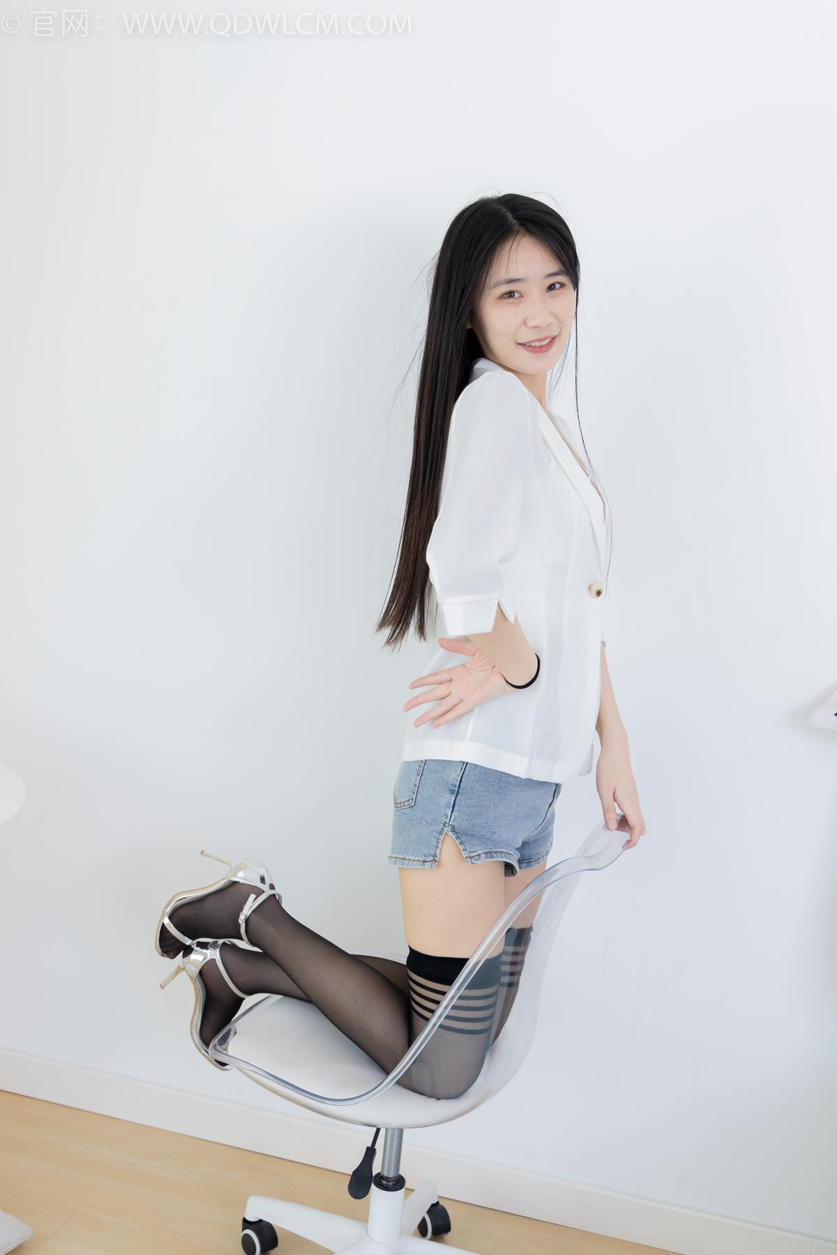 图片[44]-物恋传媒 NO.2376 菜菜-三双鞋子、过膝白丝、过膝肉丝、过膝黑丝[119P] – 速更版-美库