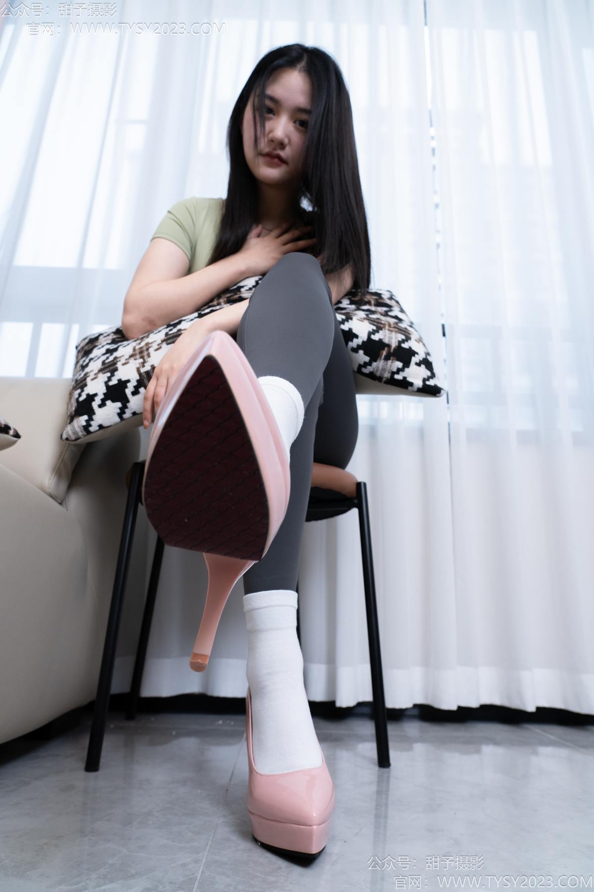 图片[21]-甜予摄影 NO.192 澜澜-高跟鞋、白棉袜、裸足[104P] – 速更版-美库