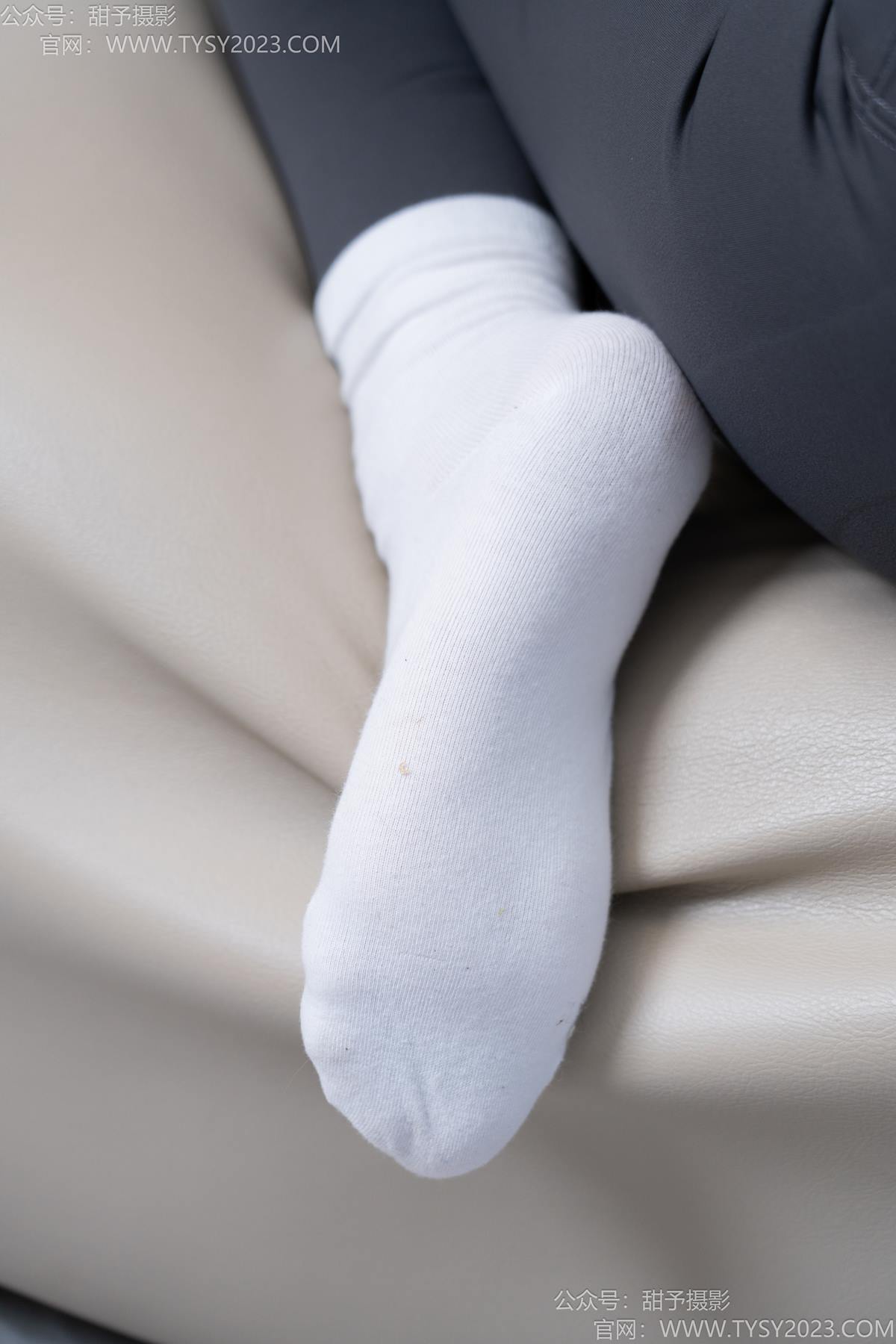 图片[22]-甜予摄影 NO.192 澜澜-高跟鞋、白棉袜、裸足[104P] – 速更版-美库