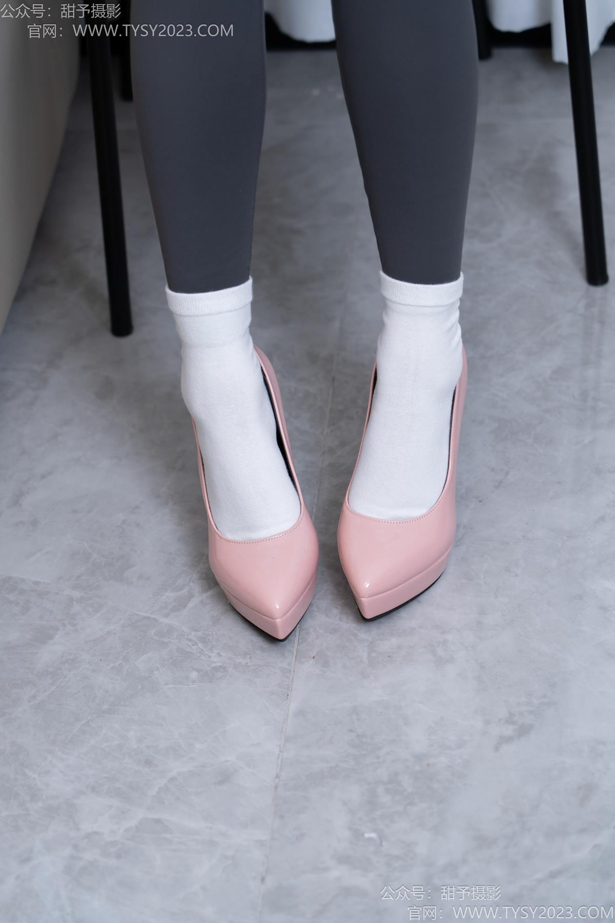 图片[29]-甜予摄影 NO.192 澜澜-高跟鞋、白棉袜、裸足[104P] – 速更版-美库
