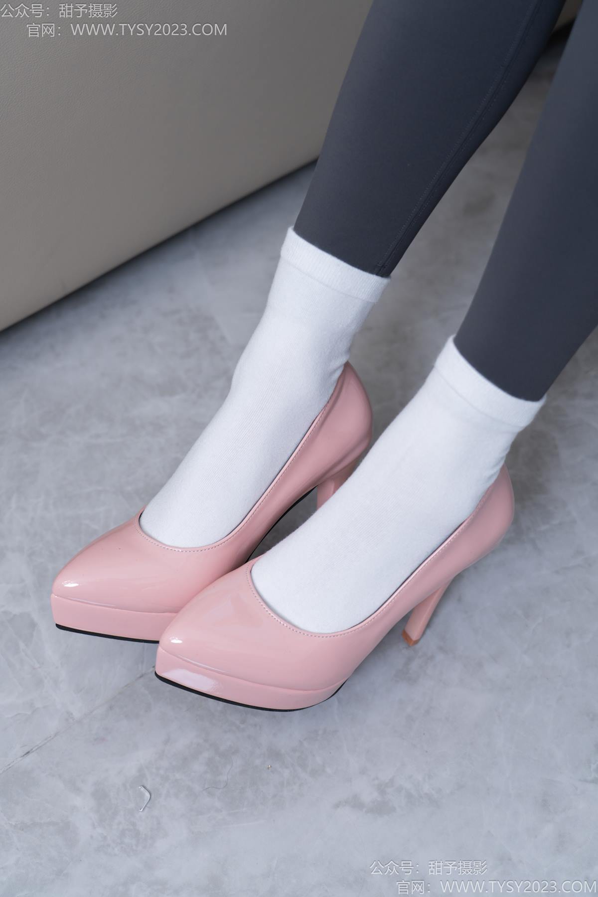 图片[37]-甜予摄影 NO.192 澜澜-高跟鞋、白棉袜、裸足[104P] – 速更版-美库