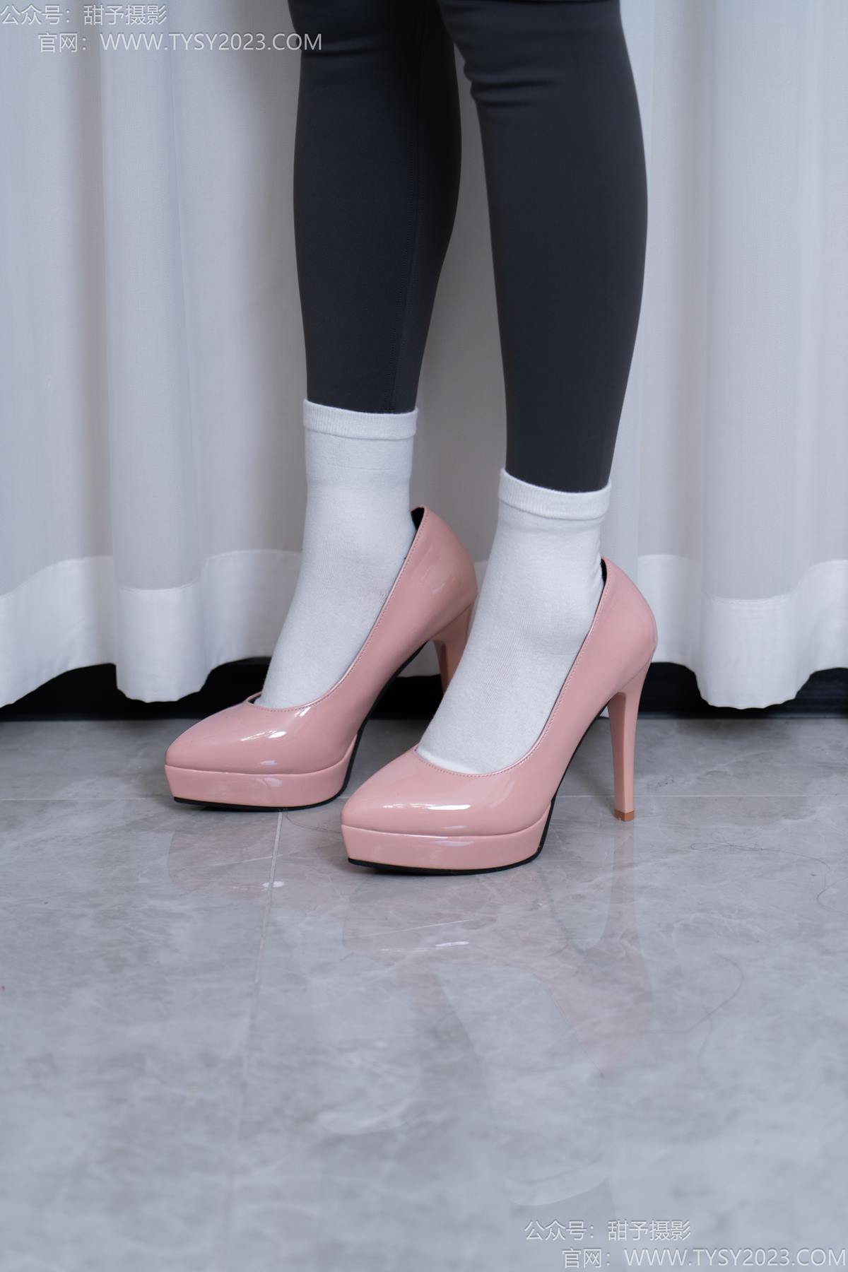 图片[42]-甜予摄影 NO.192 澜澜-高跟鞋、白棉袜、裸足[104P] – 速更版-美库