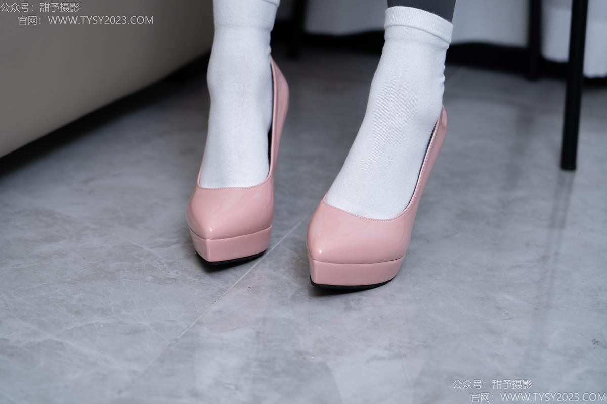 图片[76]-甜予摄影 NO.192 澜澜-高跟鞋、白棉袜、裸足[104P] – 速更版-美库