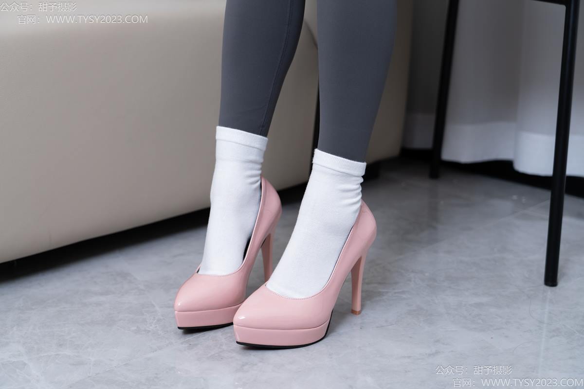 图片[80]-甜予摄影 NO.192 澜澜-高跟鞋、白棉袜、裸足[104P] – 速更版-美库