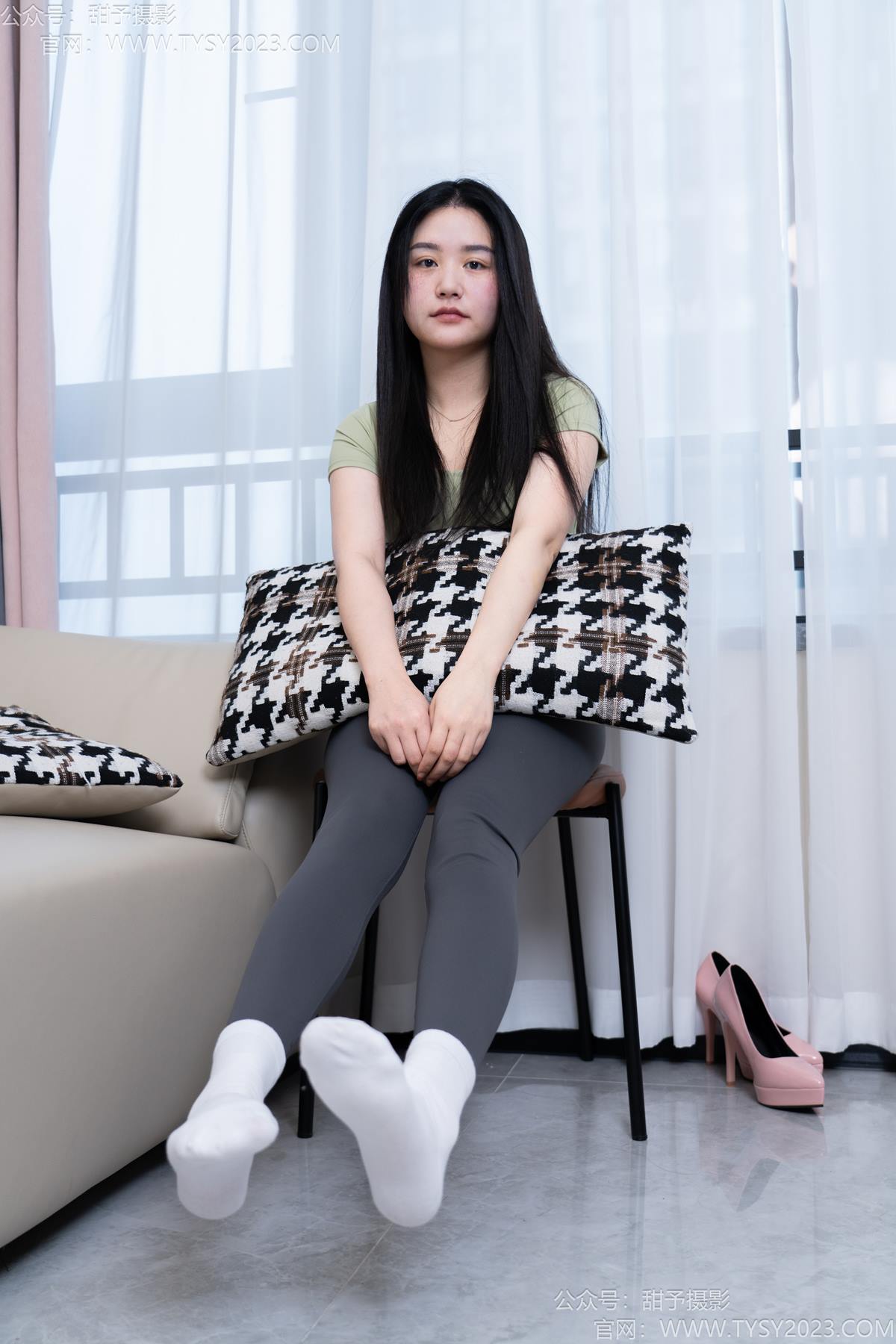 图片[104]-甜予摄影 NO.192 澜澜-高跟鞋、白棉袜、裸足[104P] – 速更版-美库