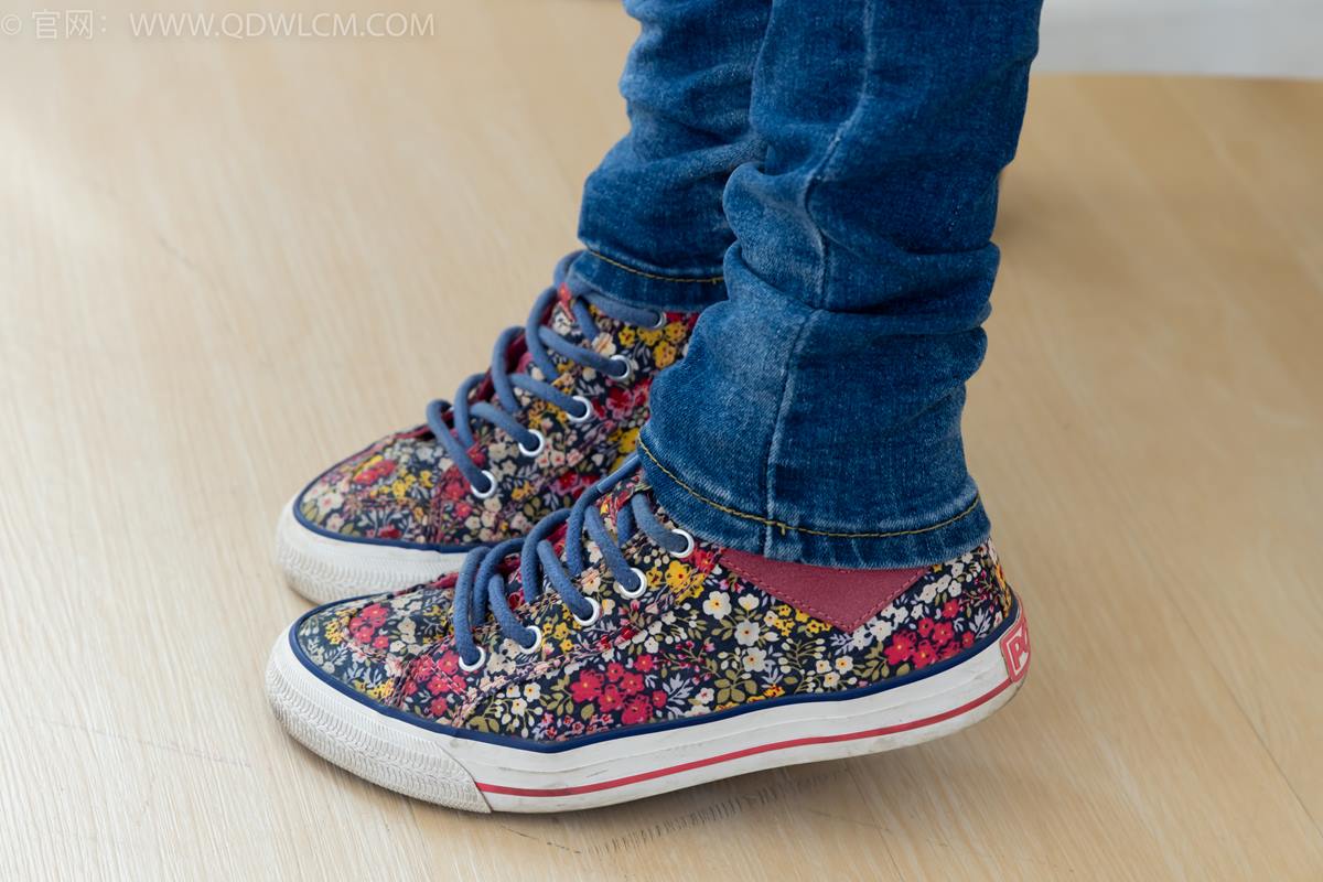 图片[23]-物恋传媒 NO.2379 闪闪-帆布鞋、白棉袜、厚白丝小腿袜、裸足[128P] – 速更版-美库