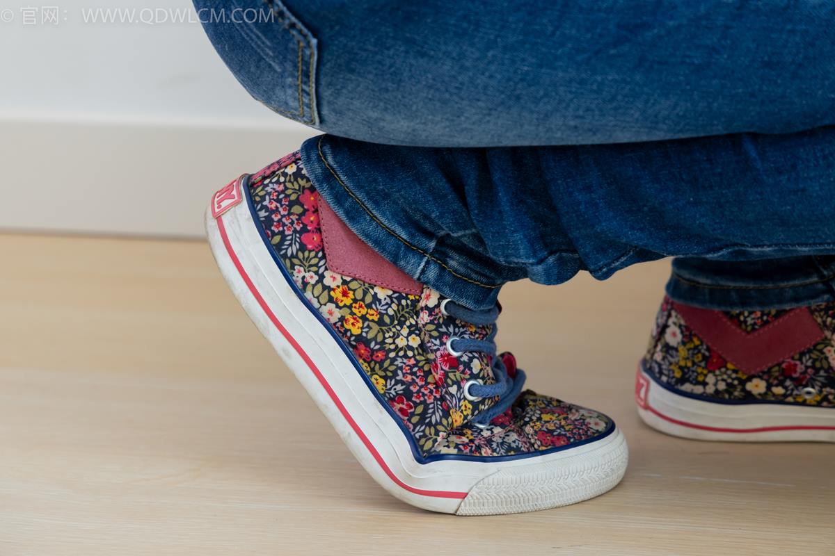 图片[35]-物恋传媒 NO.2379 闪闪-帆布鞋、白棉袜、厚白丝小腿袜、裸足[128P] – 速更版-美库