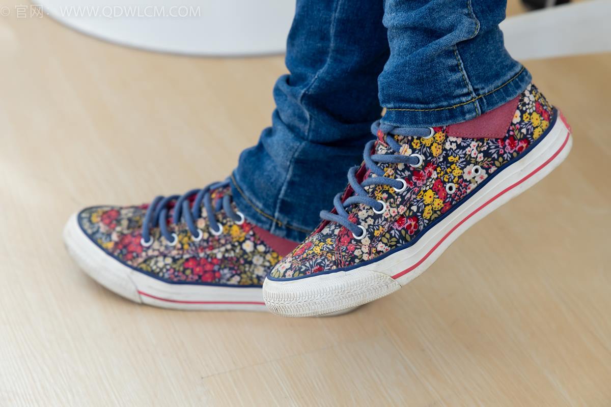 图片[46]-物恋传媒 NO.2379 闪闪-帆布鞋、白棉袜、厚白丝小腿袜、裸足[128P] – 速更版-美库