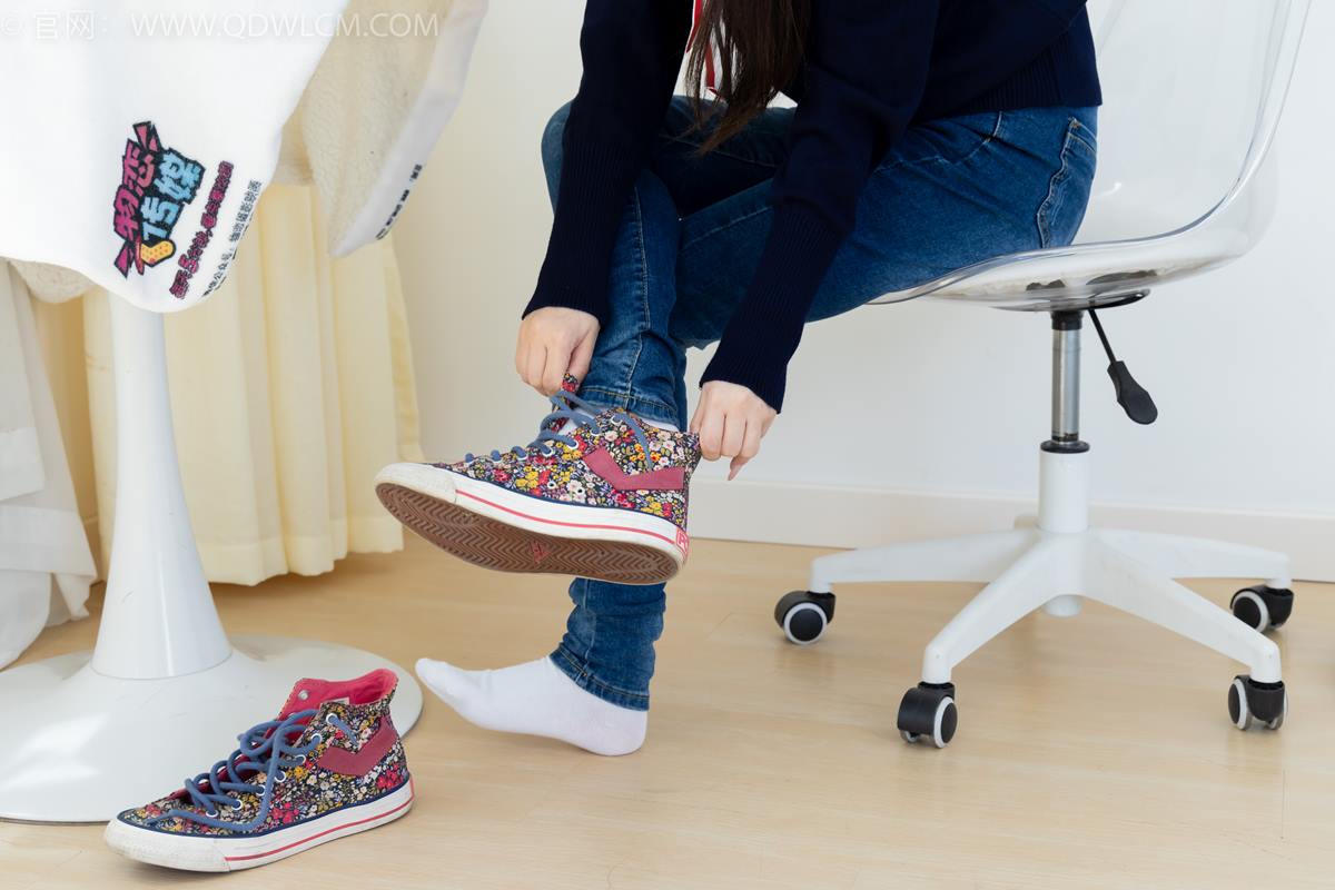 图片[80]-物恋传媒 NO.2379 闪闪-帆布鞋、白棉袜、厚白丝小腿袜、裸足[128P] – 速更版-美库