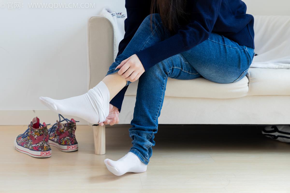 图片[93]-物恋传媒 NO.2379 闪闪-帆布鞋、白棉袜、厚白丝小腿袜、裸足[128P] – 速更版-美库