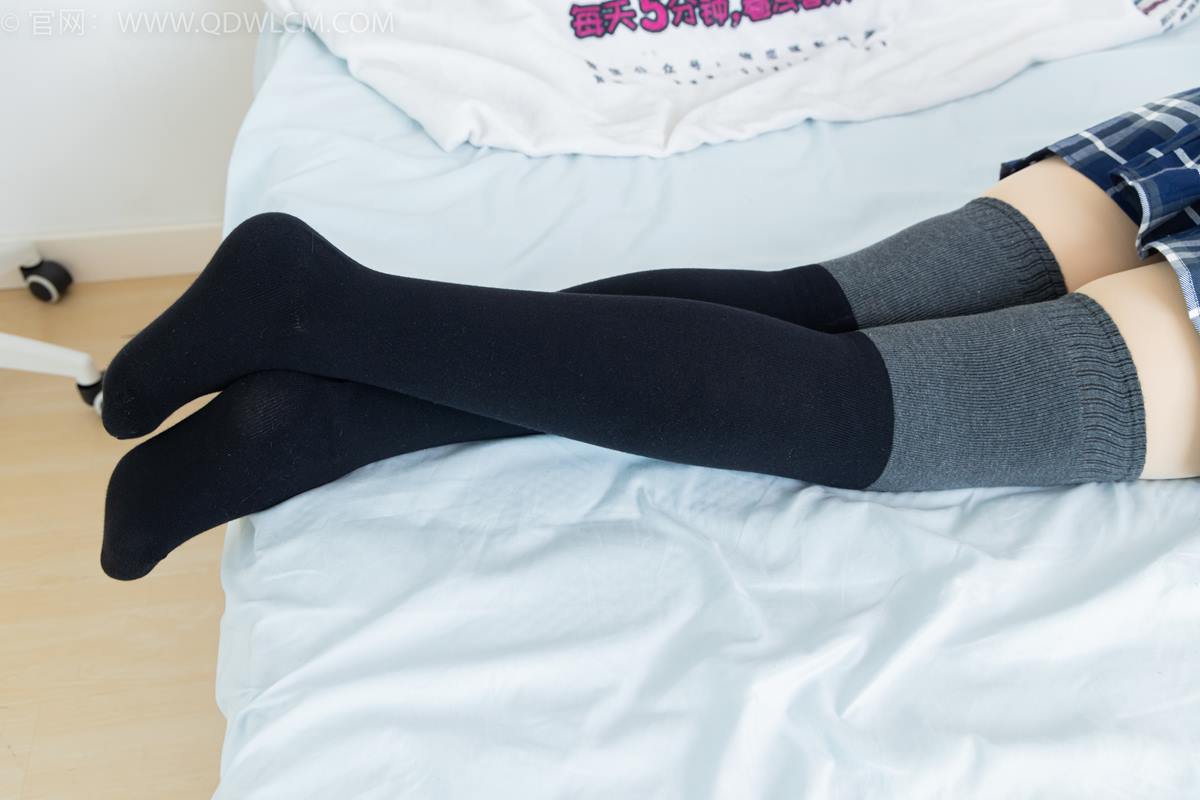 图片[80]-物恋传媒 NO.2380 小曦-jk制服、皮鞋、黑灰拼接过膝袜、厚肉丝[95P] – 速更版-美库