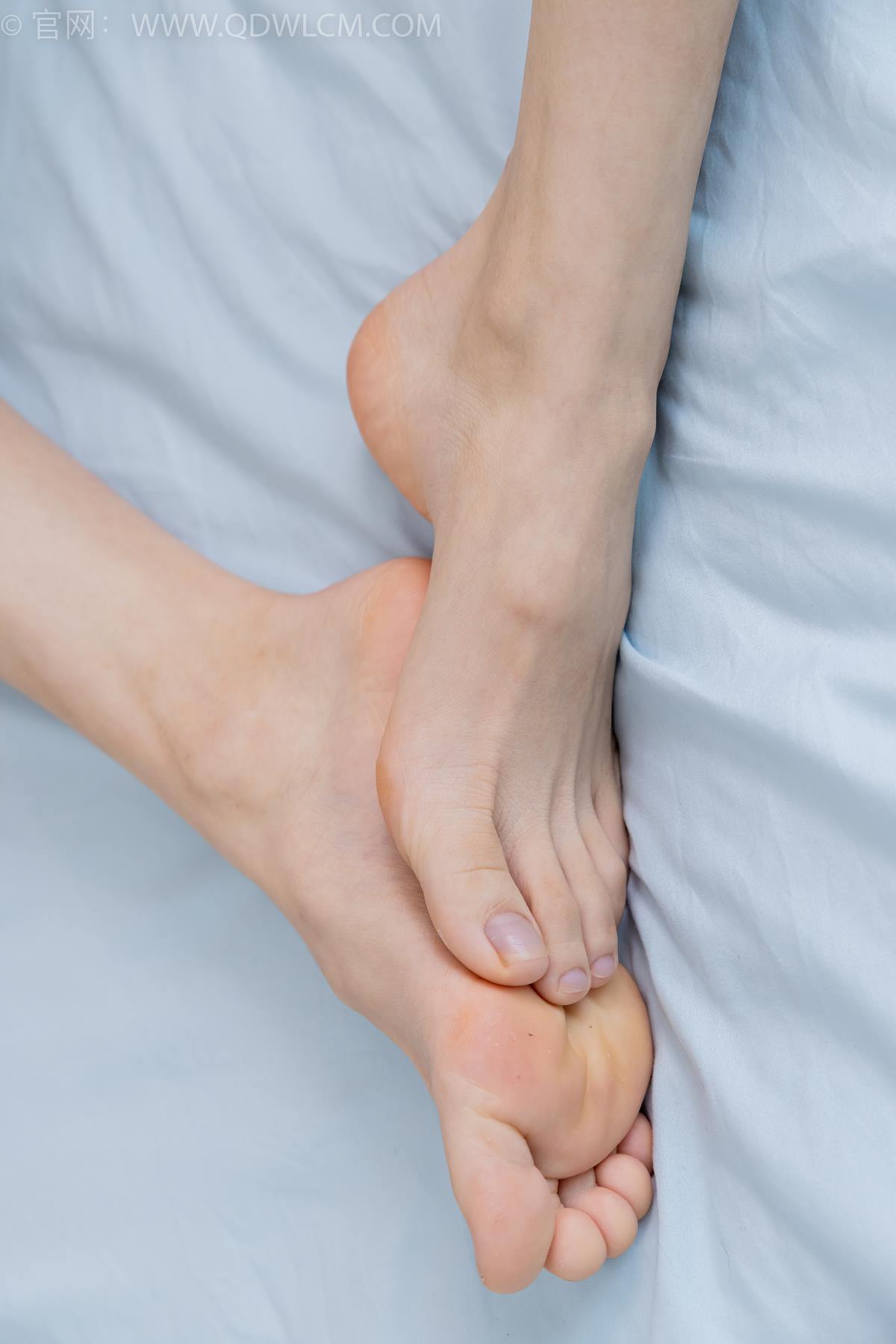 图片[32]-物恋传媒 NO.2381 茯苓-板鞋、短肉丝、裸足[155P] – 速更版-美库