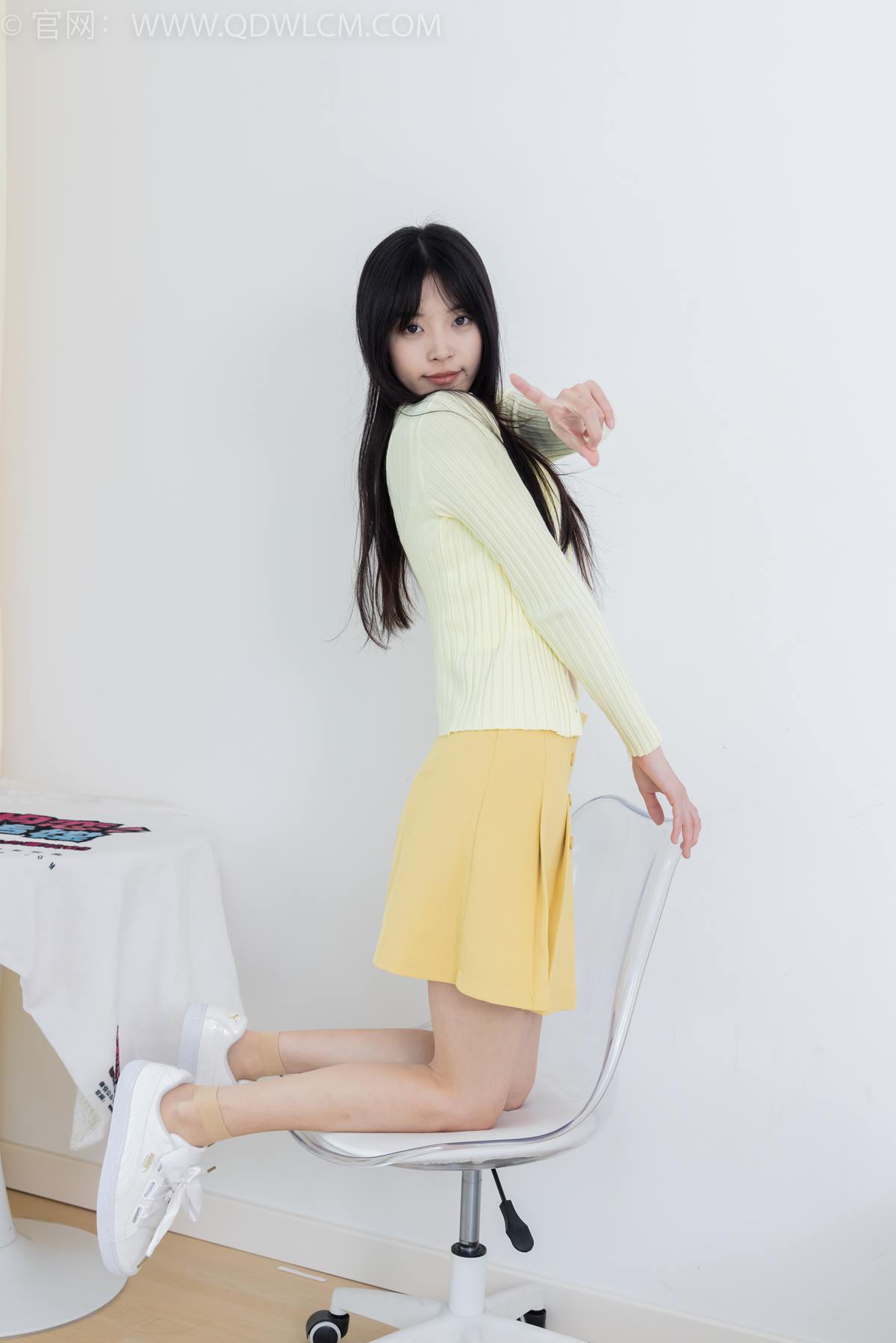 图片[52]-物恋传媒 NO.2381 茯苓-板鞋、短肉丝、裸足[155P] – 速更版-美库