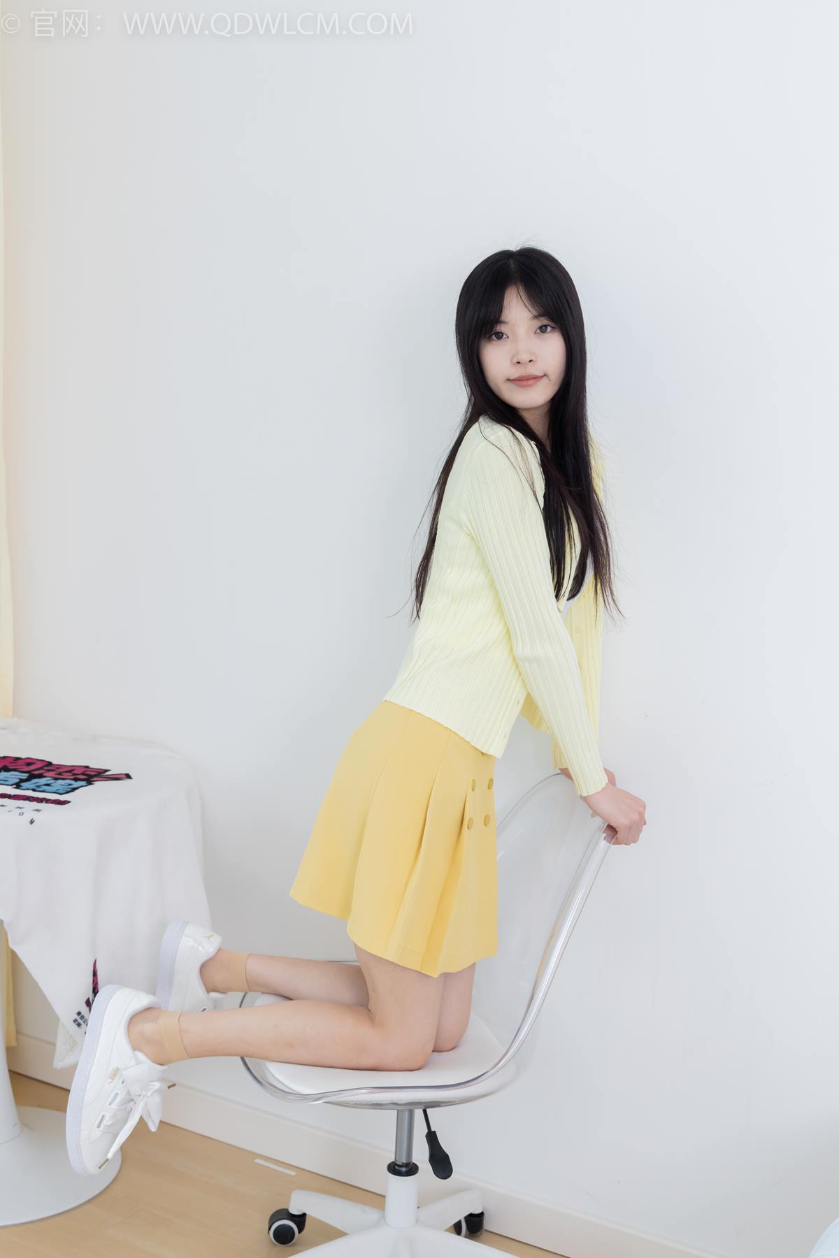 图片[56]-物恋传媒 NO.2381 茯苓-板鞋、短肉丝、裸足[155P] – 速更版-美库