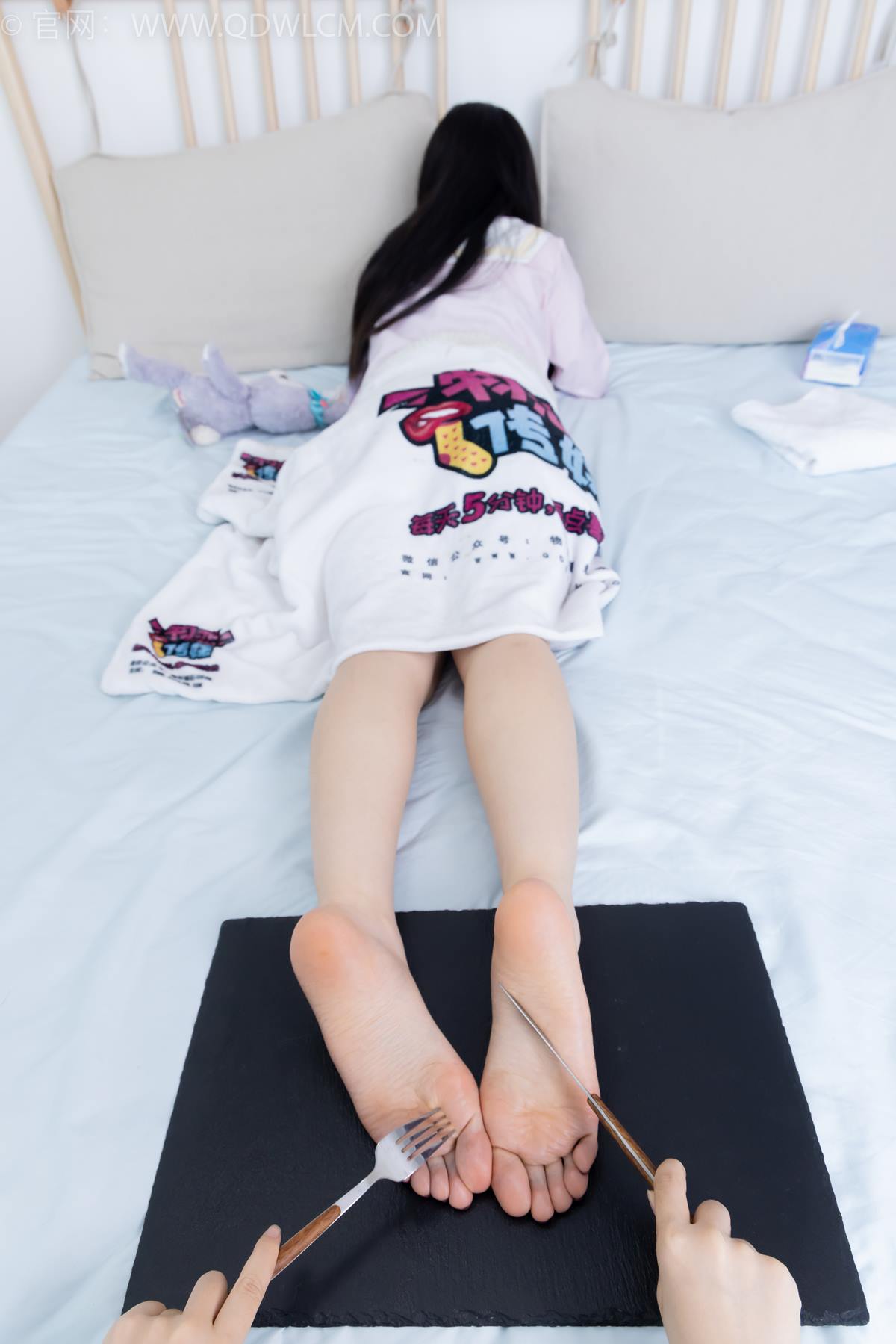 图片[21]-物恋传媒 NO.2382 嘟嘟-平底凉鞋、白船袜、裸足、jk制服、裸足[138P] – 速更版-美库