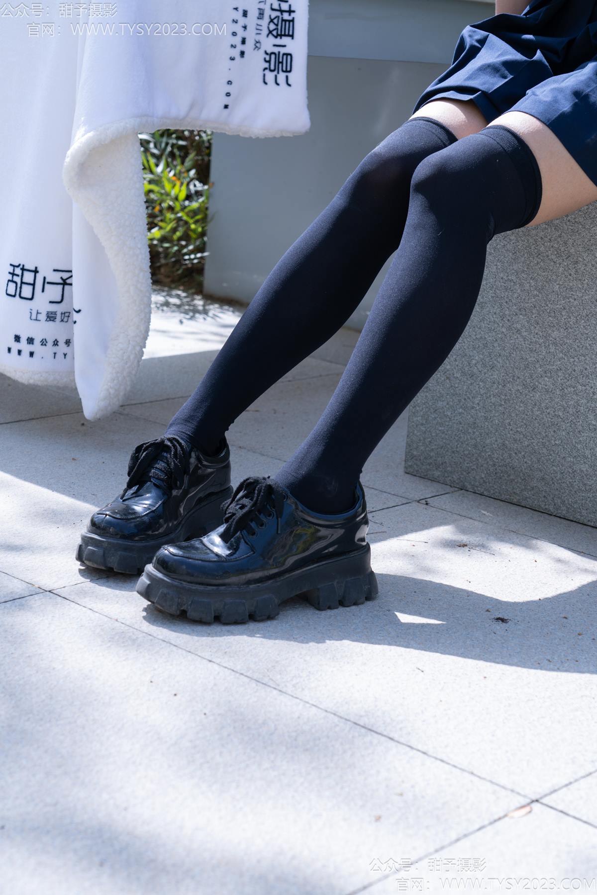 图片[15]-甜予摄影 NO.193 小甜桃-皮鞋、大腿袜、裸足[90P] – 速更版-美库