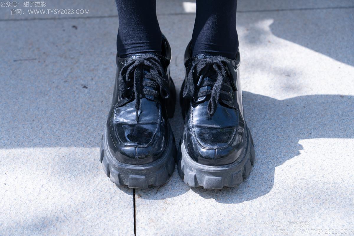 图片[46]-甜予摄影 NO.193 小甜桃-皮鞋、大腿袜、裸足[90P] – 速更版-美库